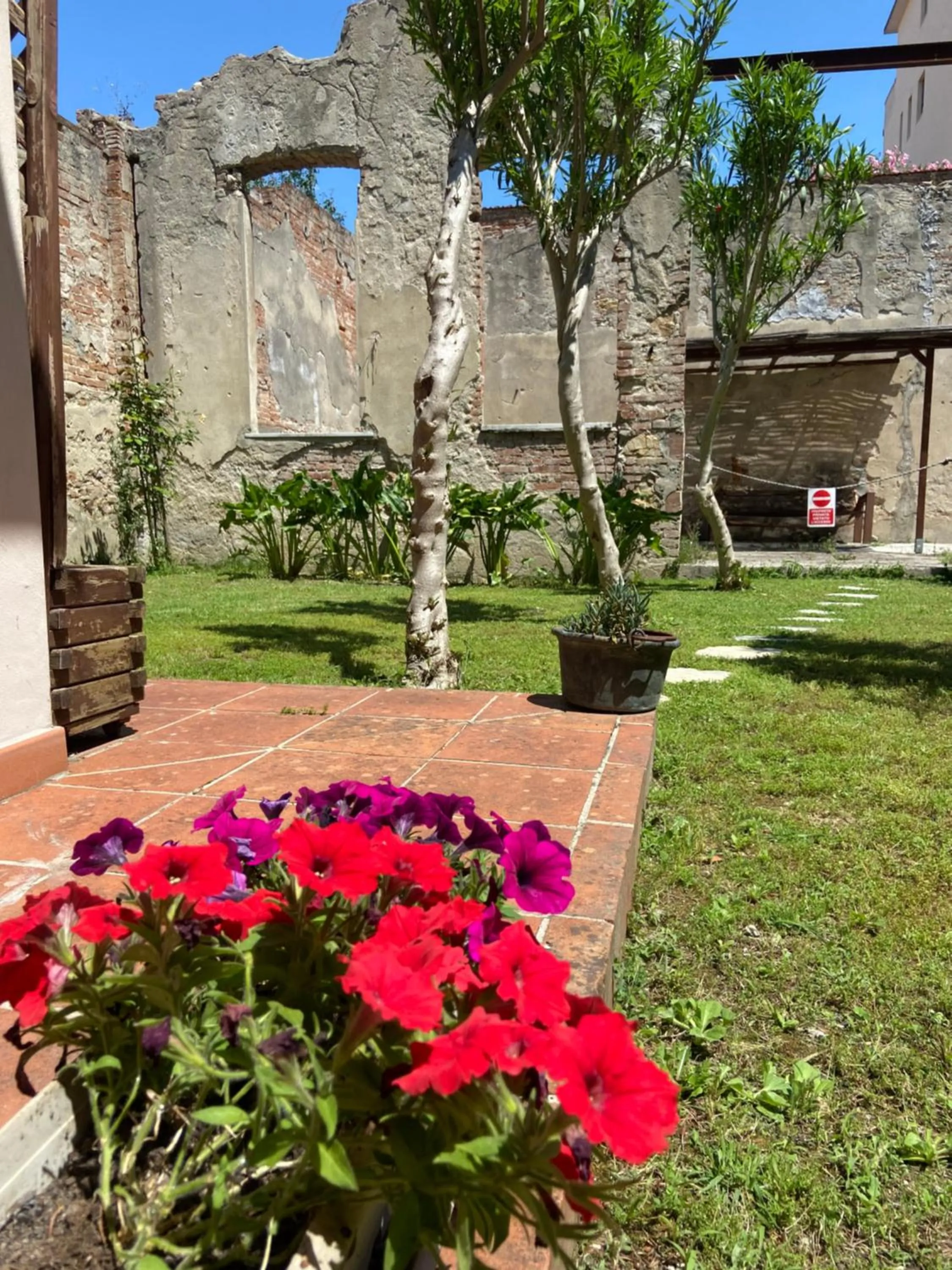 Garden in Victoria House B&B