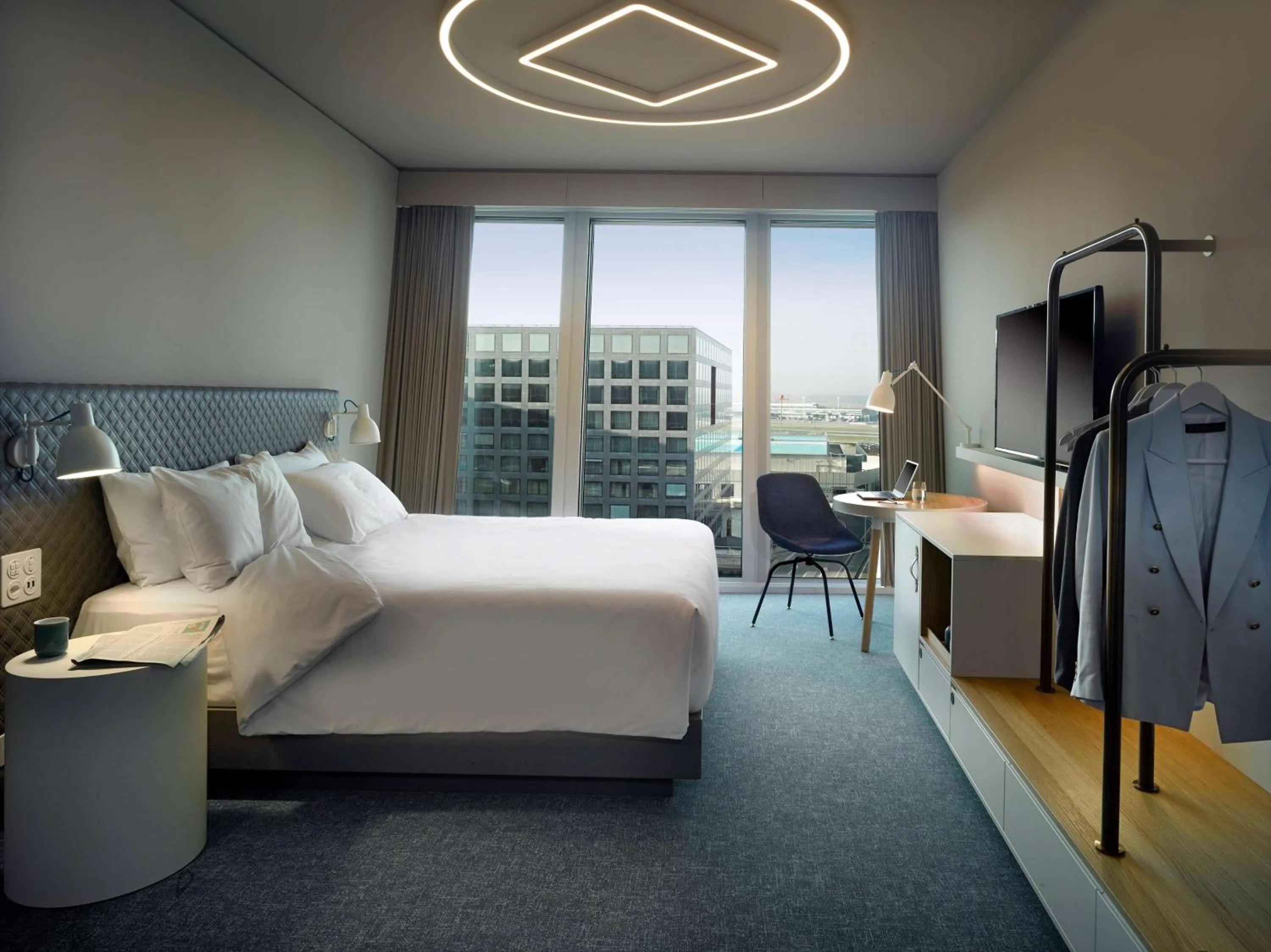 Bed in Hyatt Place Zurich Airport the Circle