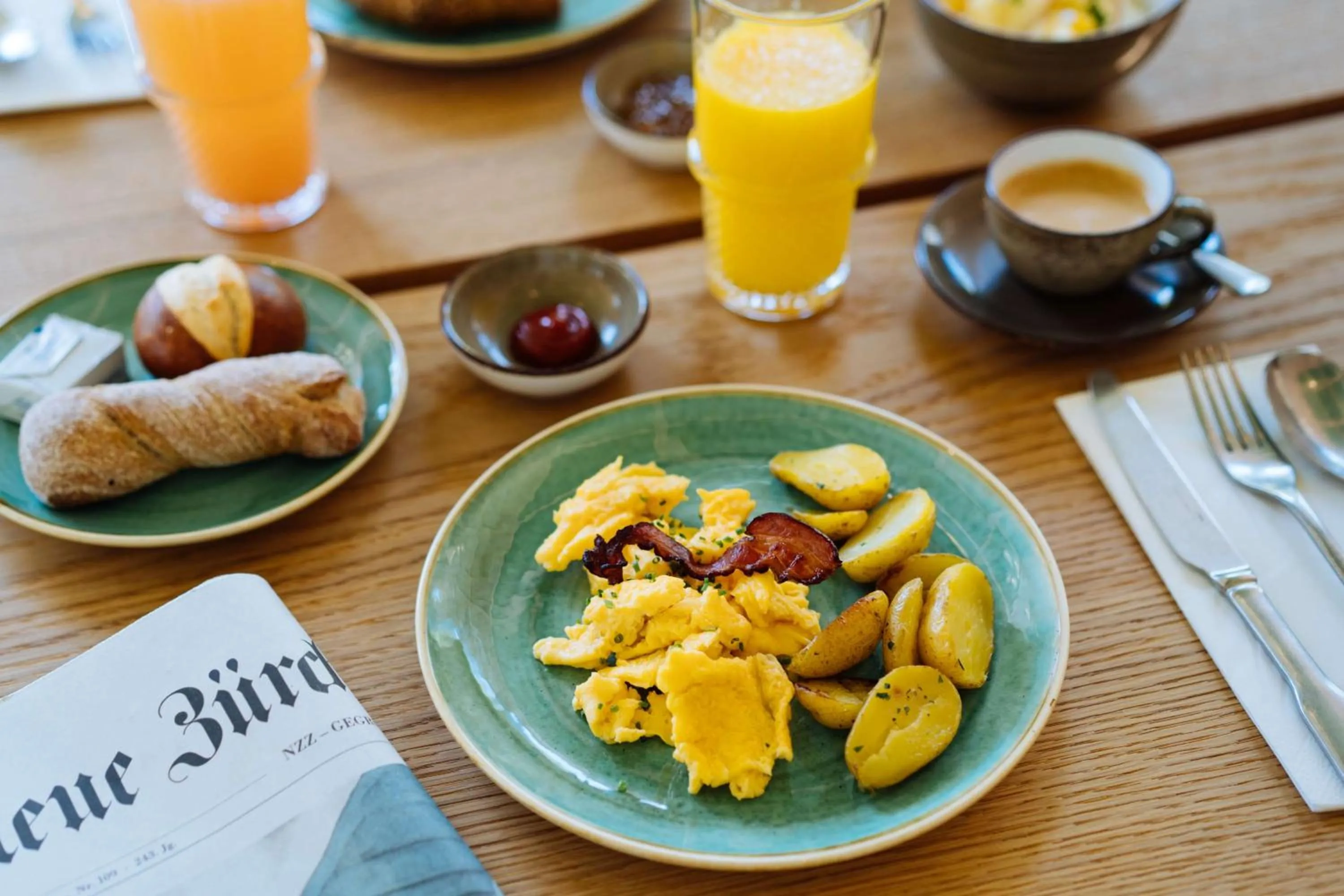 Restaurant/places to eat in Hyatt Place Zurich Airport the Circle