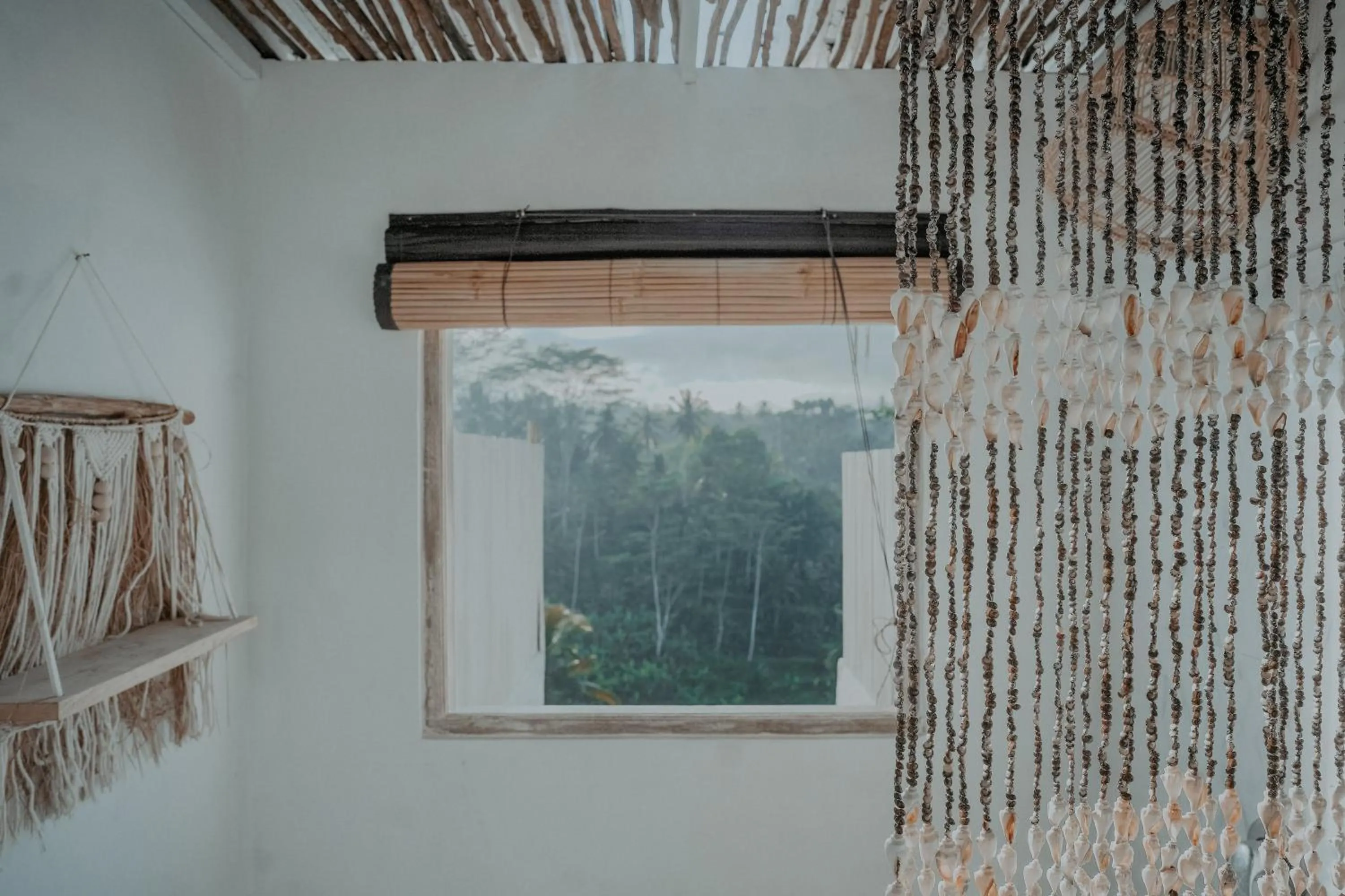 Woywoy Escape Bresela Adults Only