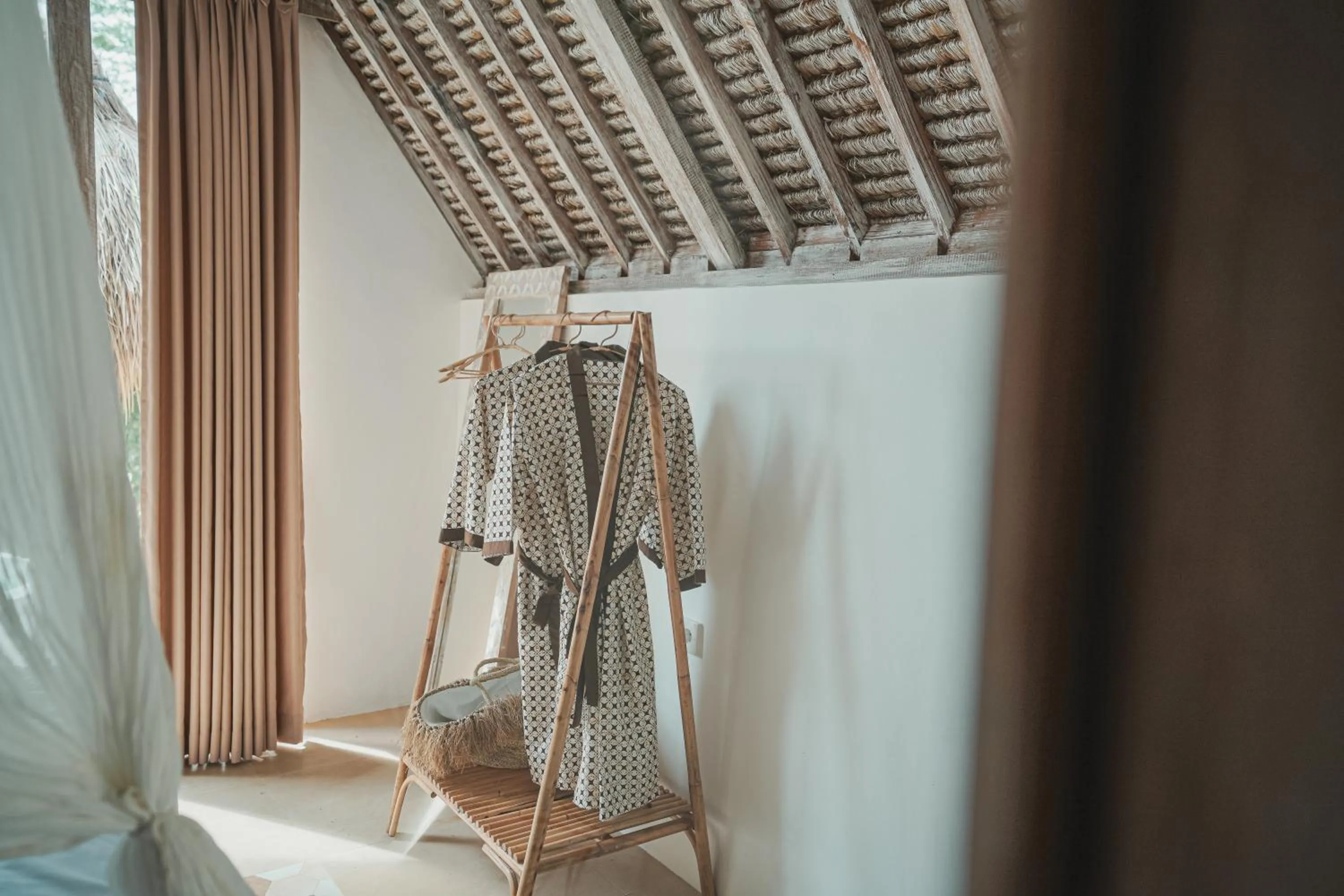 Woywoy Escape Bresela Adults Only