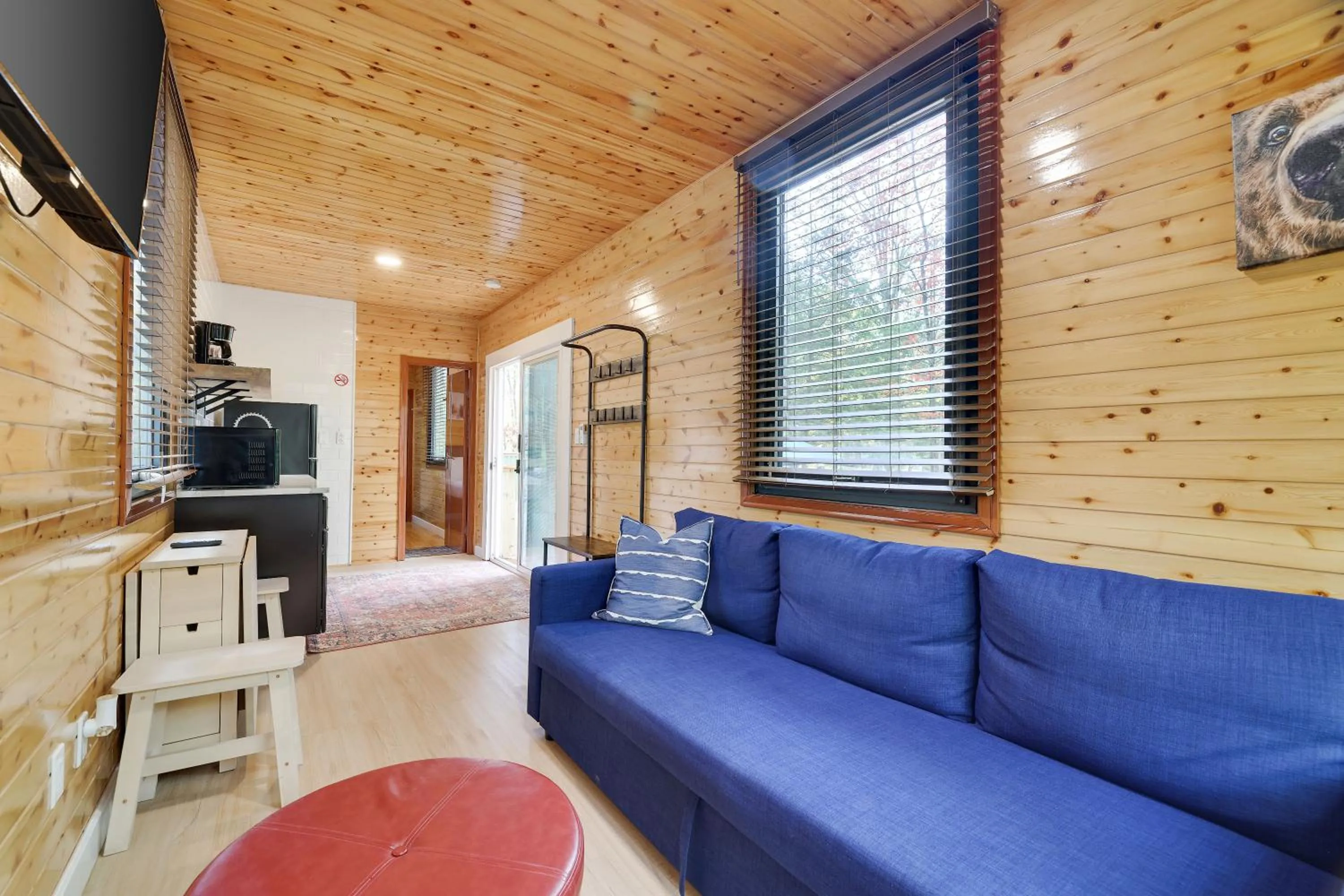 Living room in Camptel Poconos