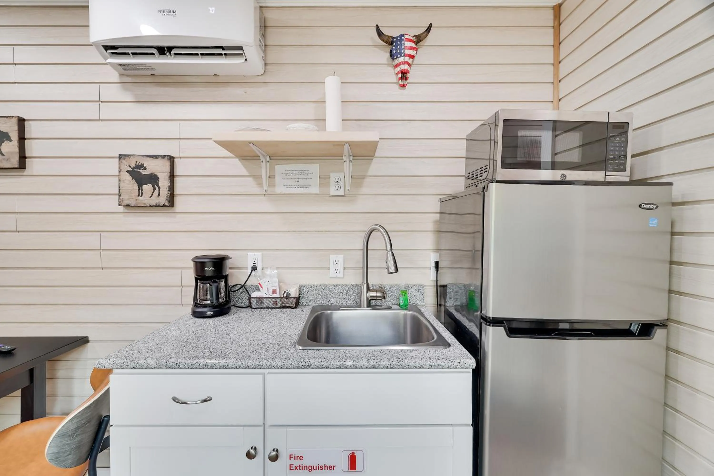 Kitchen or kitchenette in Camptel Poconos