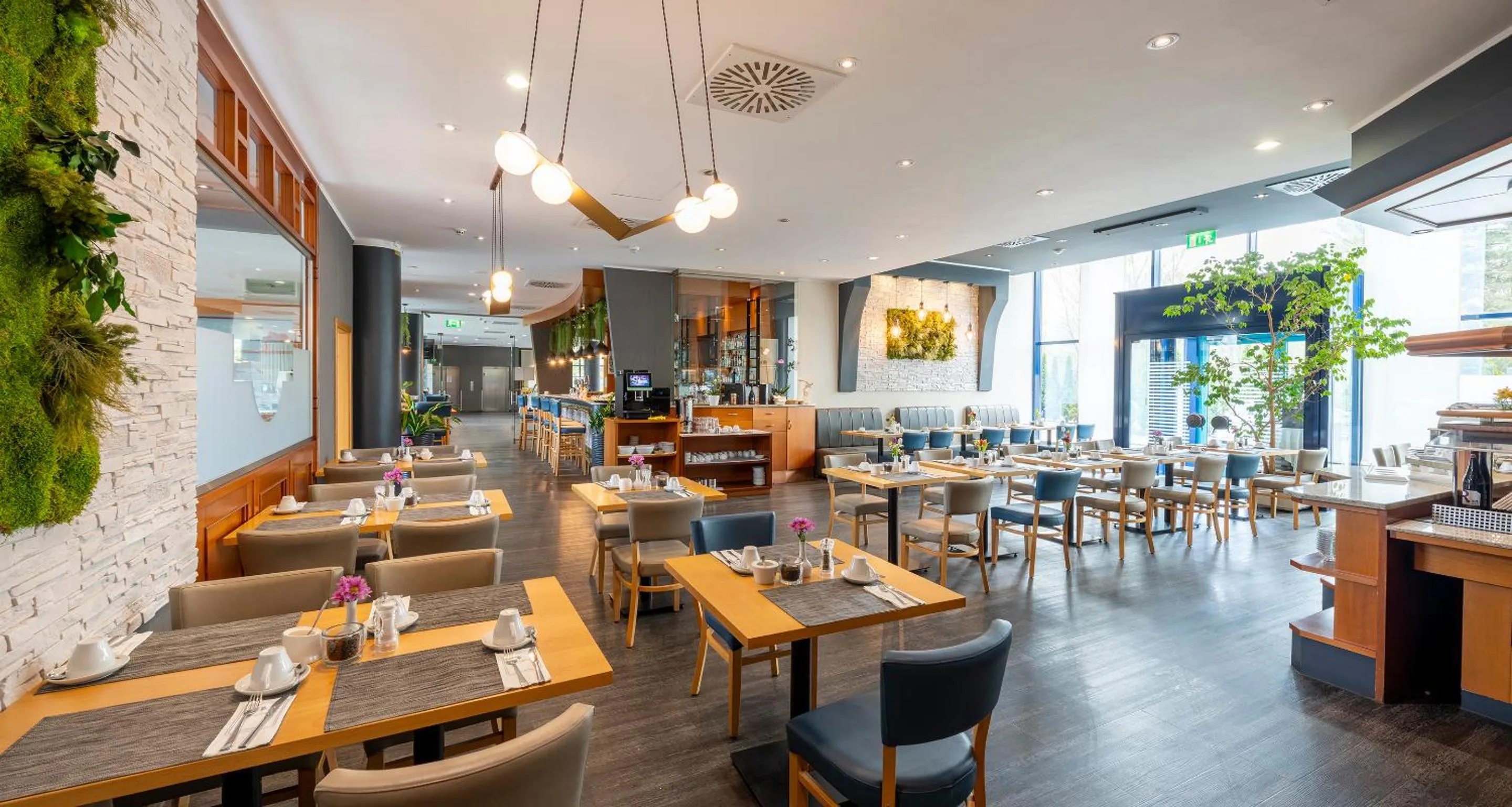 Restaurant/places to eat in Best Western Plaza Hotel Zwickau