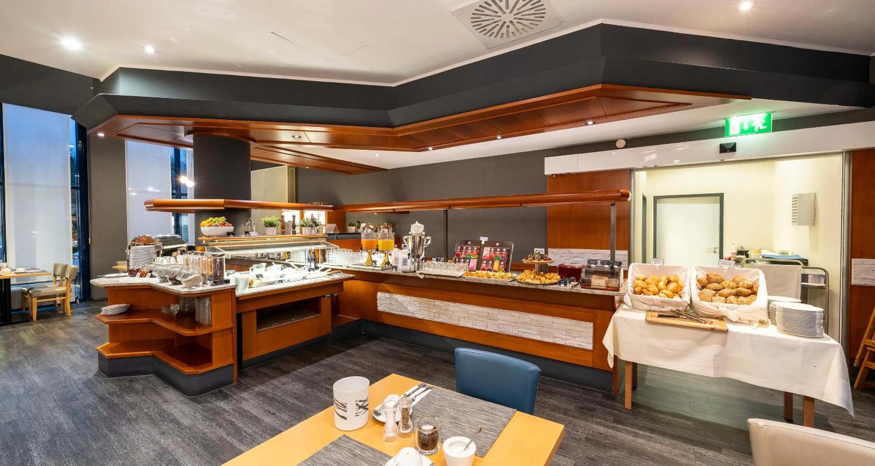Buffet breakfast in Best Western Plaza Hotel Zwickau