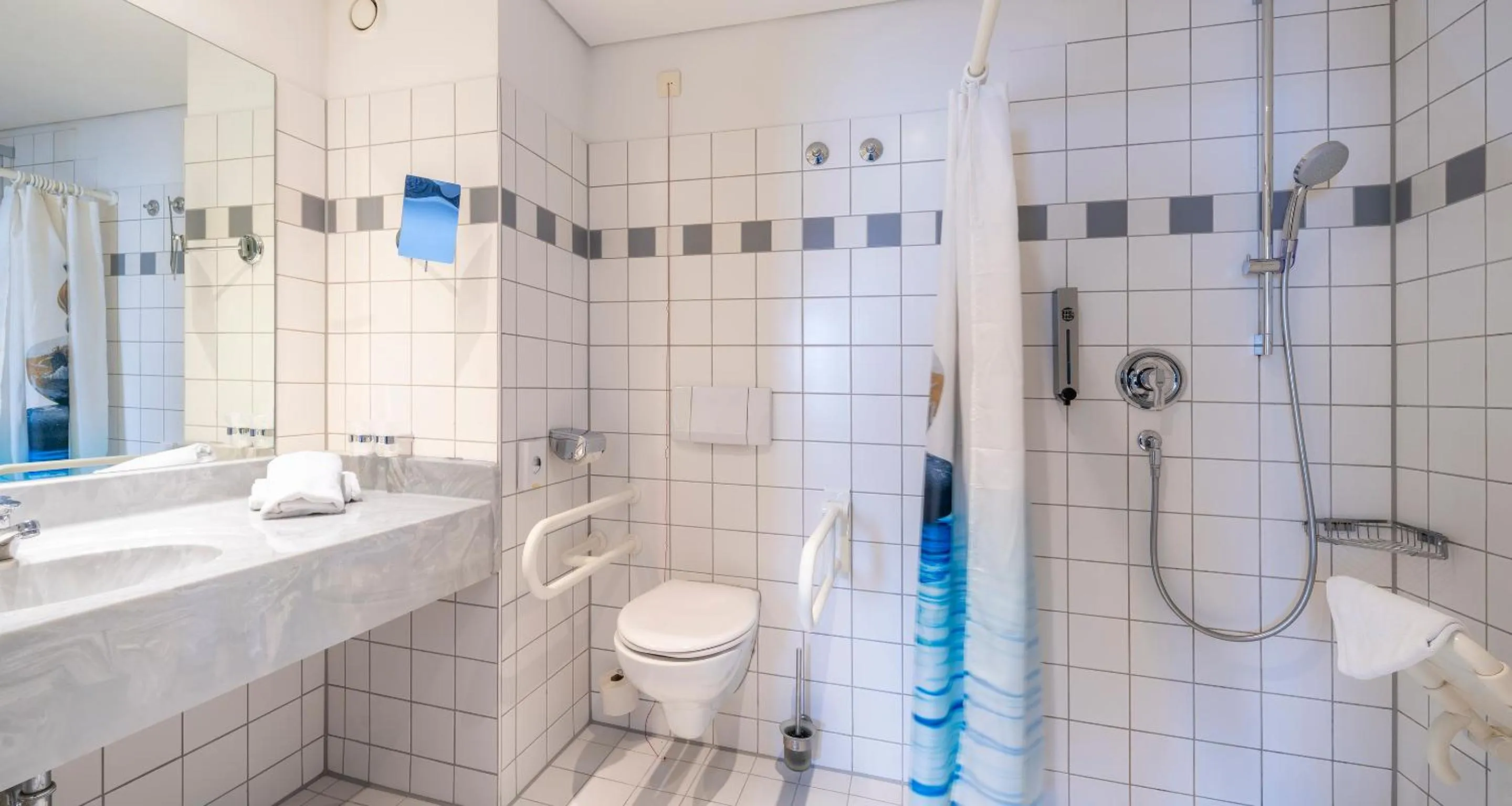 Shower in Best Western Plaza Hotel Zwickau