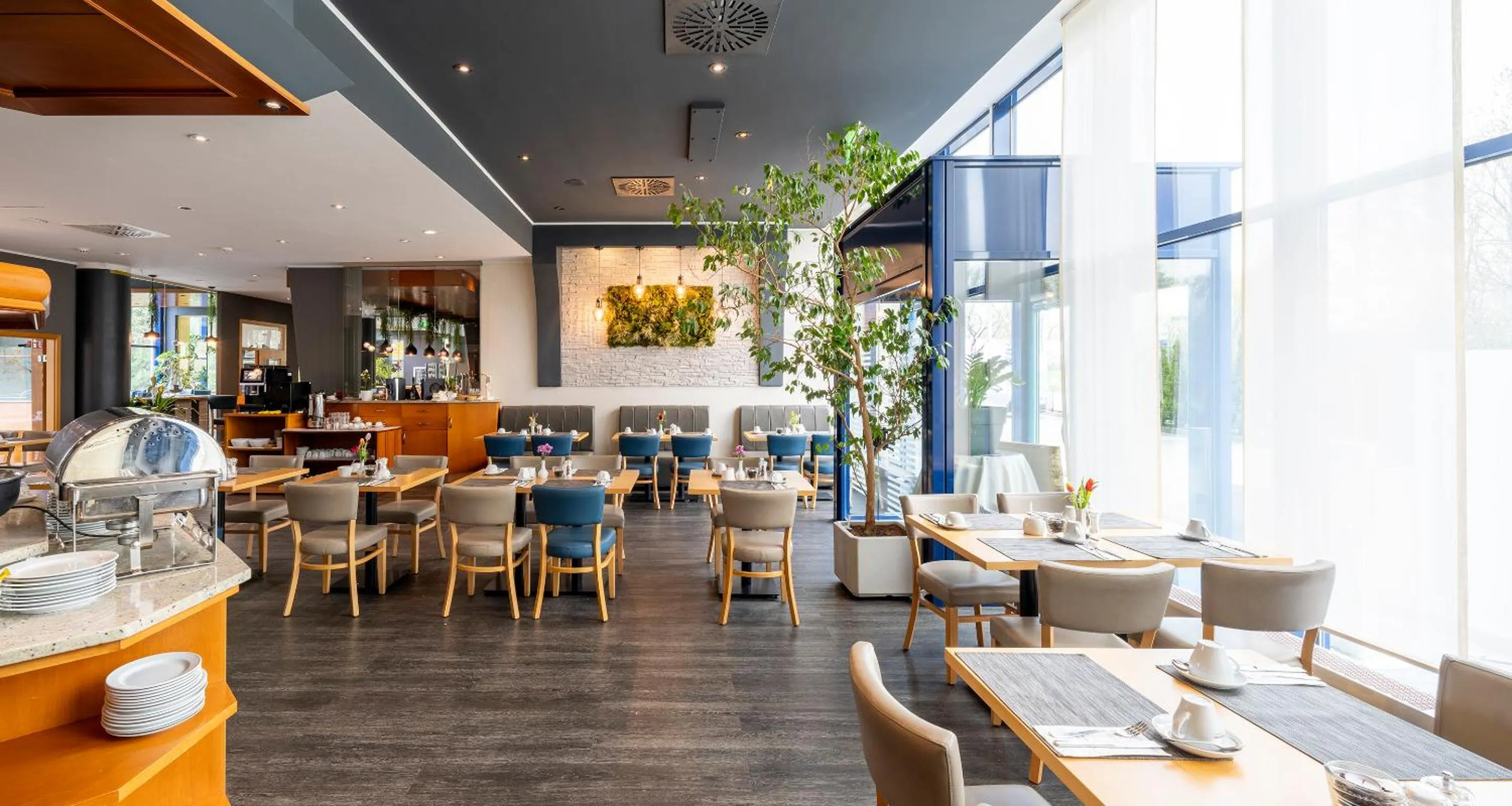 Restaurant/places to eat in Best Western Plaza Hotel Zwickau