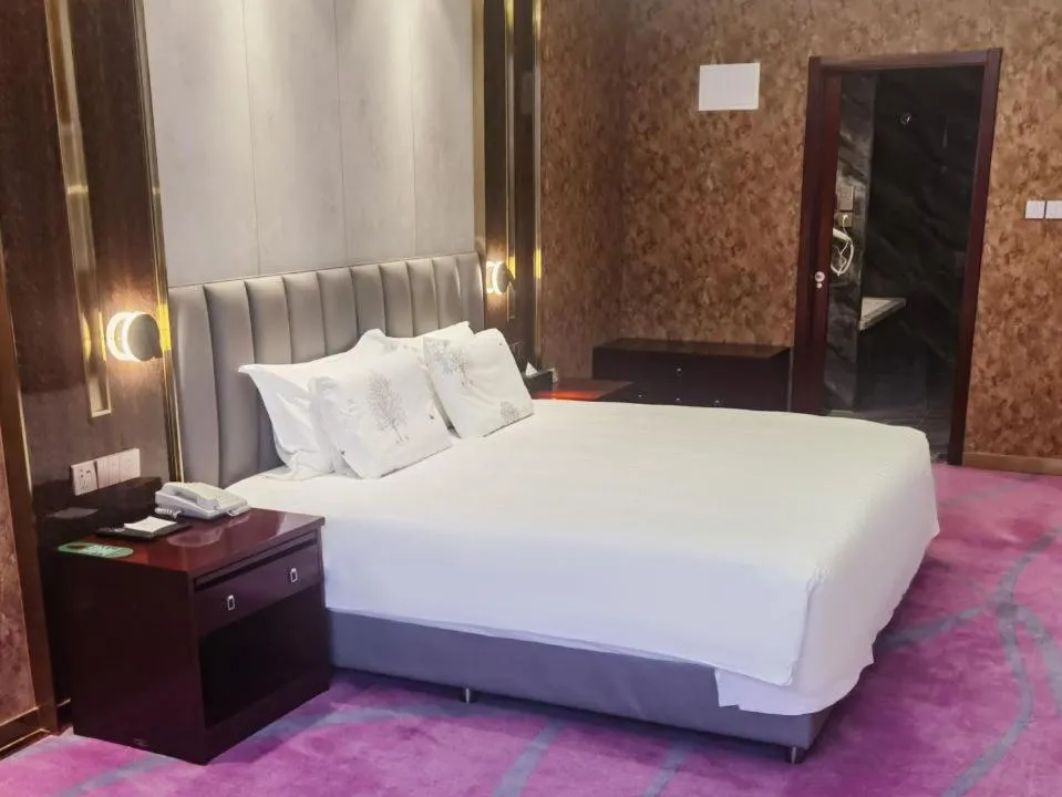 Bedroom, Bed in Beijing Jingyi Hotel