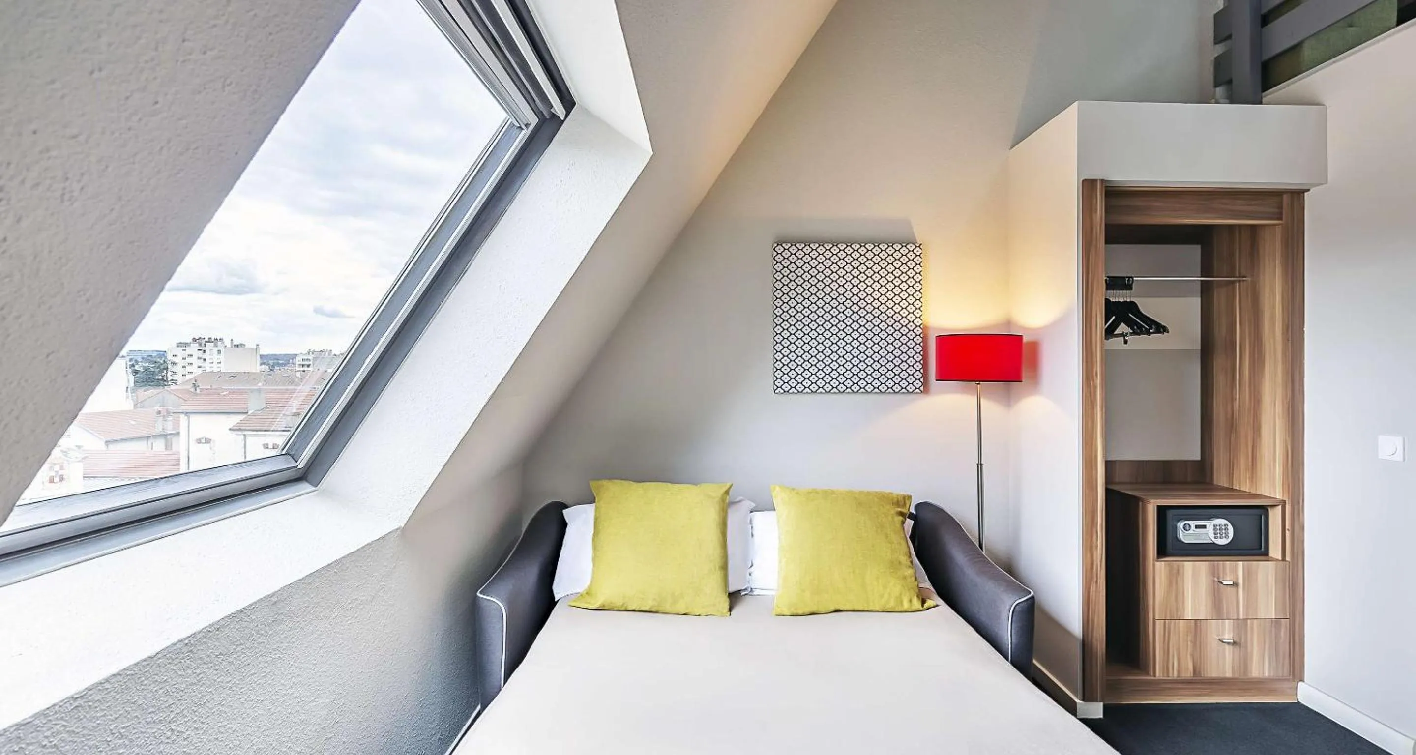 Bedroom, Bed in Best Western Hotel Atrium Valence