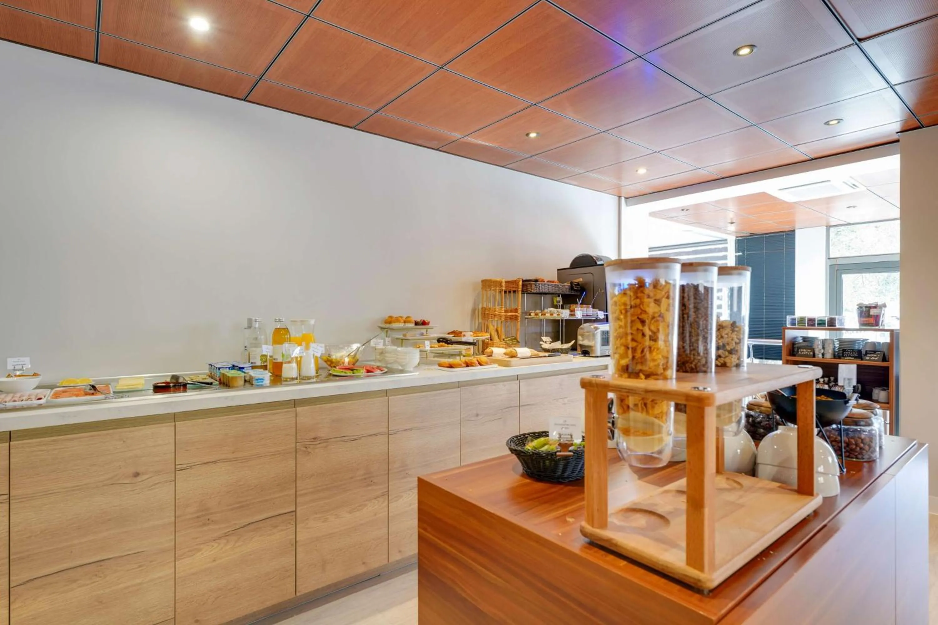 Breakfast in Best Western Hotel Atrium Valence