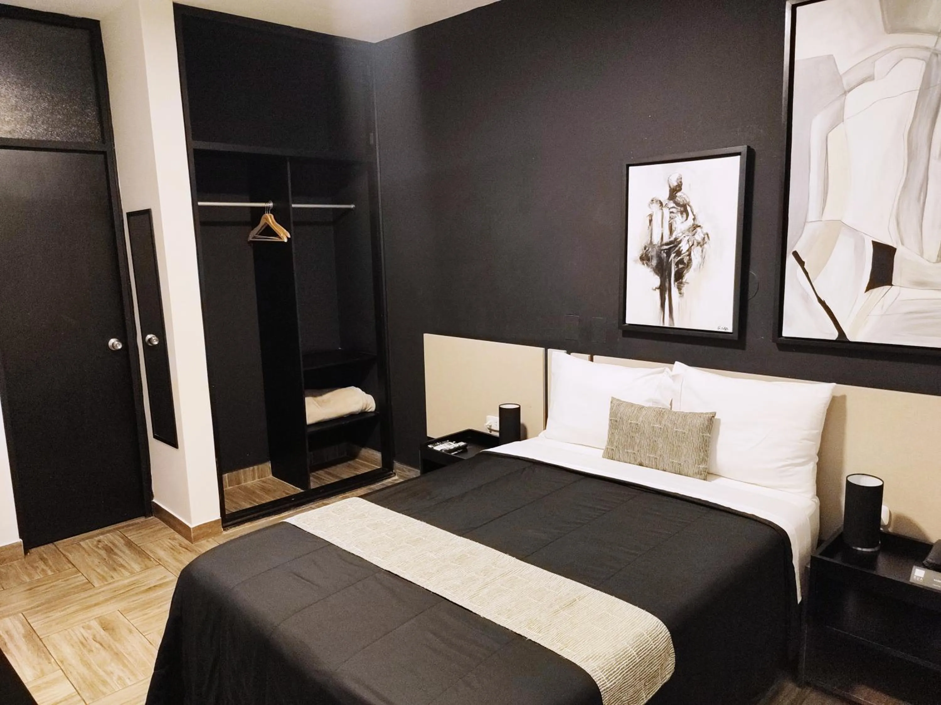 Photo of the whole room, Bed in Rua Hoteles Piura