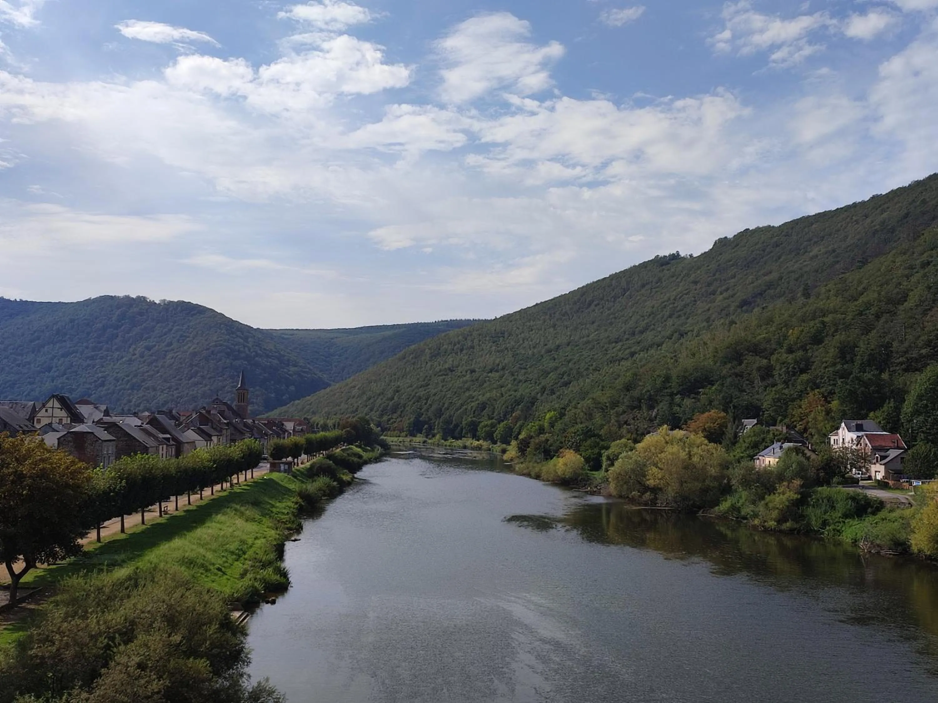 Nearby landmark in Entre Meuse et forêt