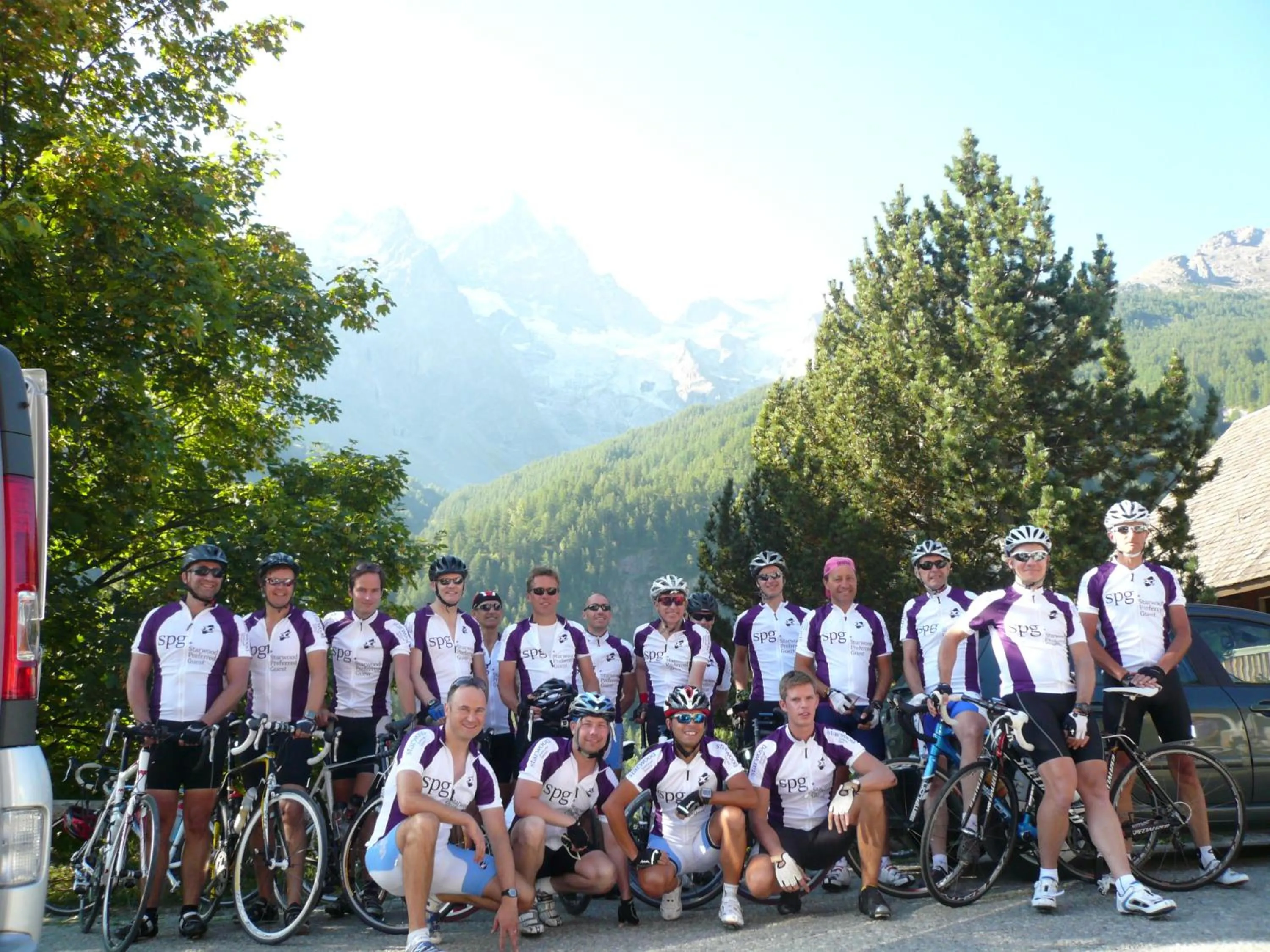 People in Cosy Appart'Hotel - Panoramic Village - La Grave