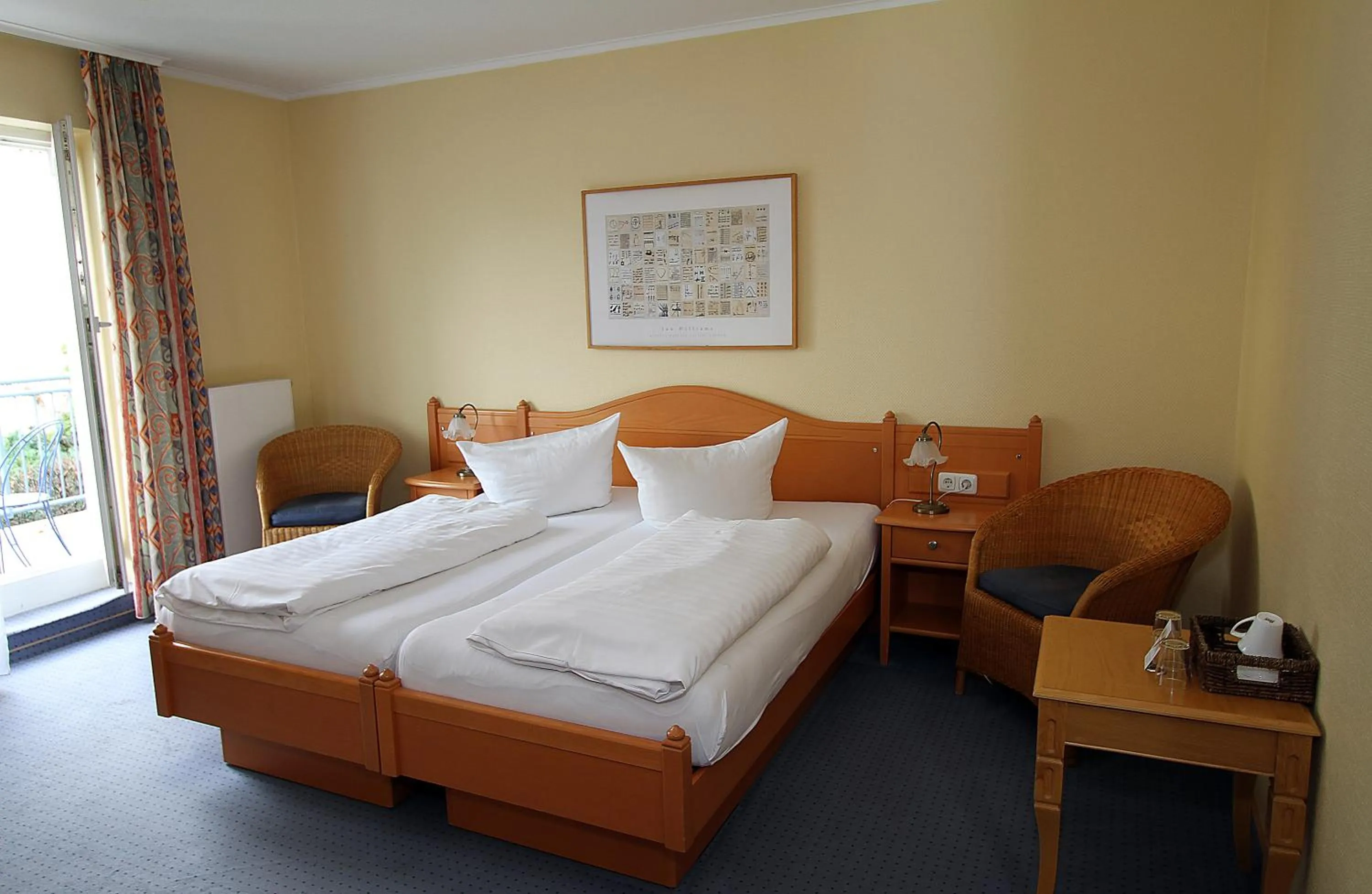 Photo of the whole room, Bed in Hotel Lindemann