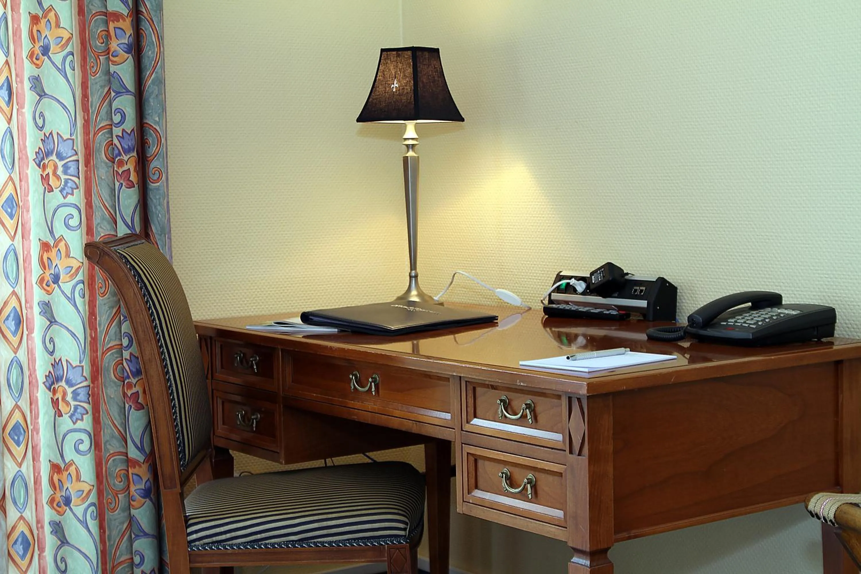 Photo of the whole room in Hotel Lindemann