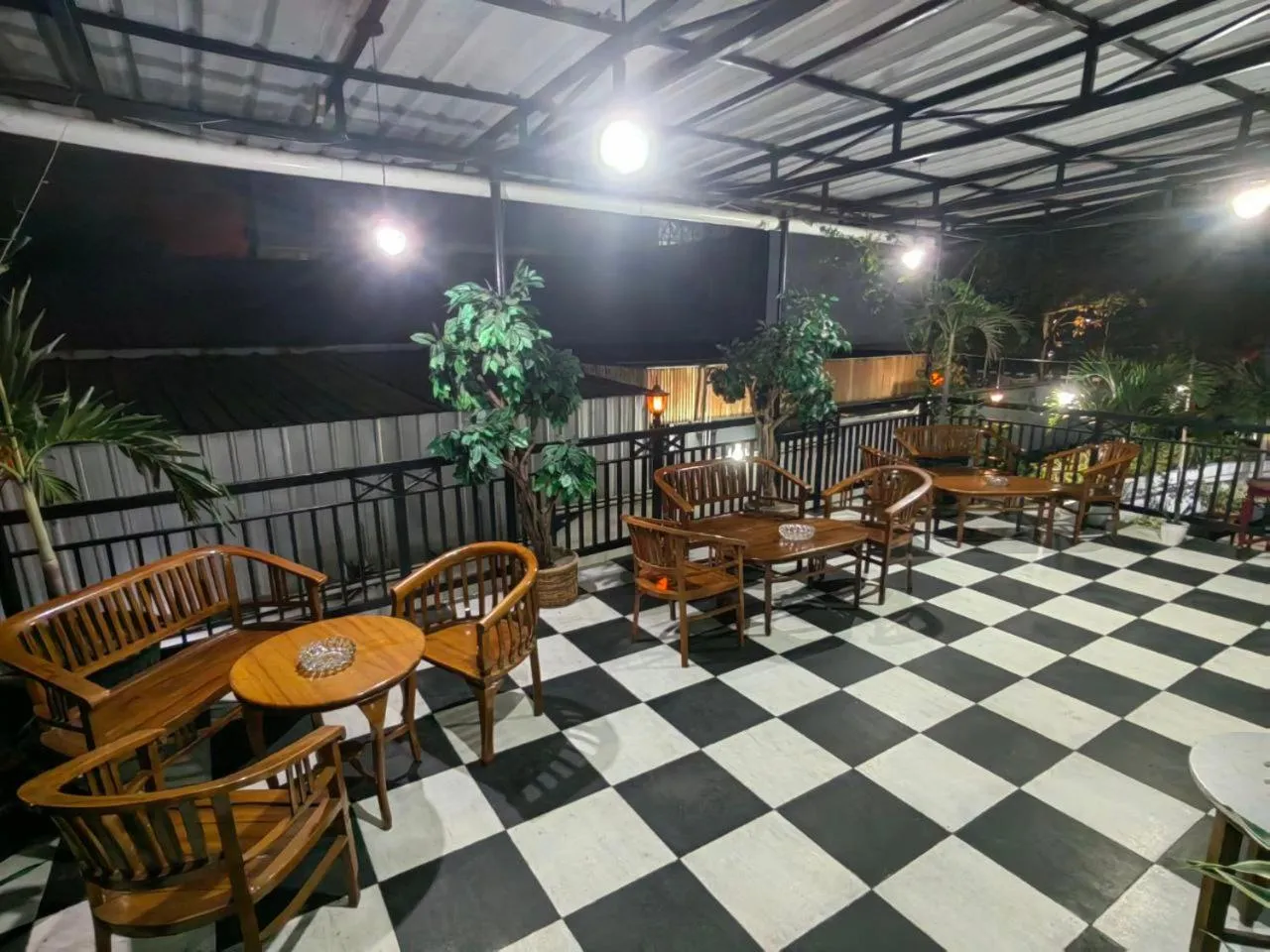 Restaurant/places to eat in PIA Hotel Bandung