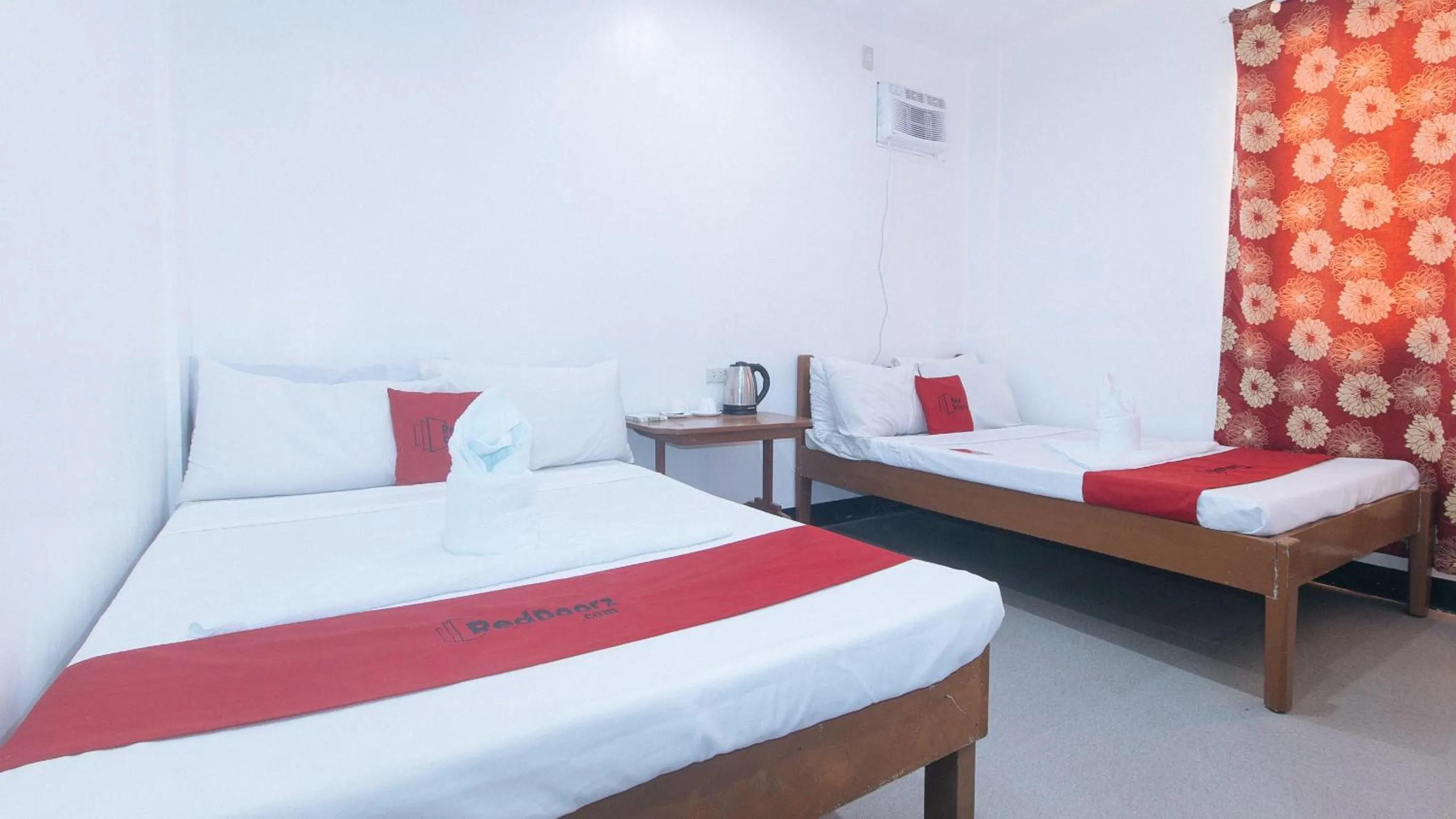 Bed in RedDoorz @ Lualhati Garden Cottage El Nido Palawan