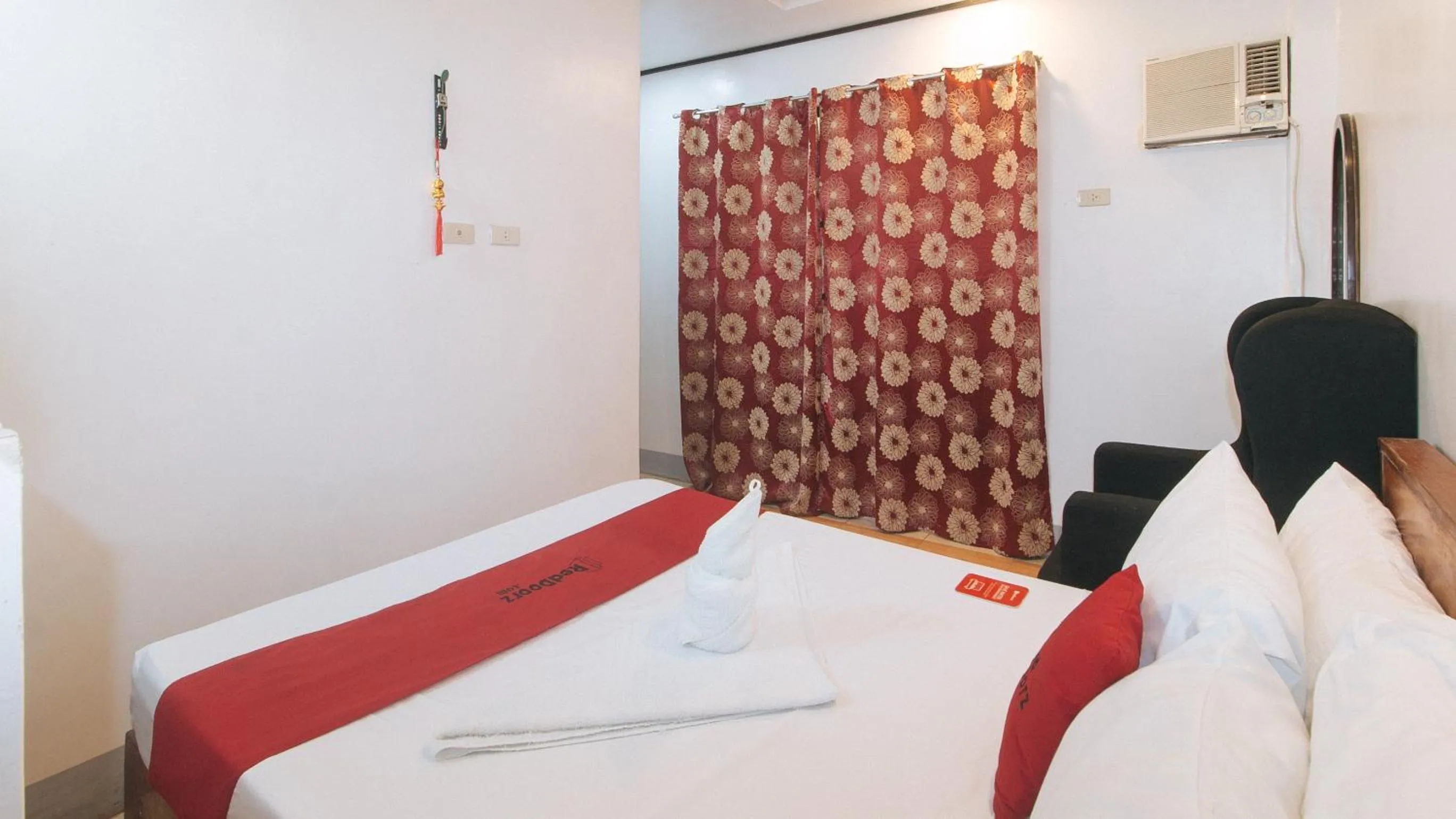 Bed in RedDoorz @ Lualhati Garden Cottage El Nido Palawan