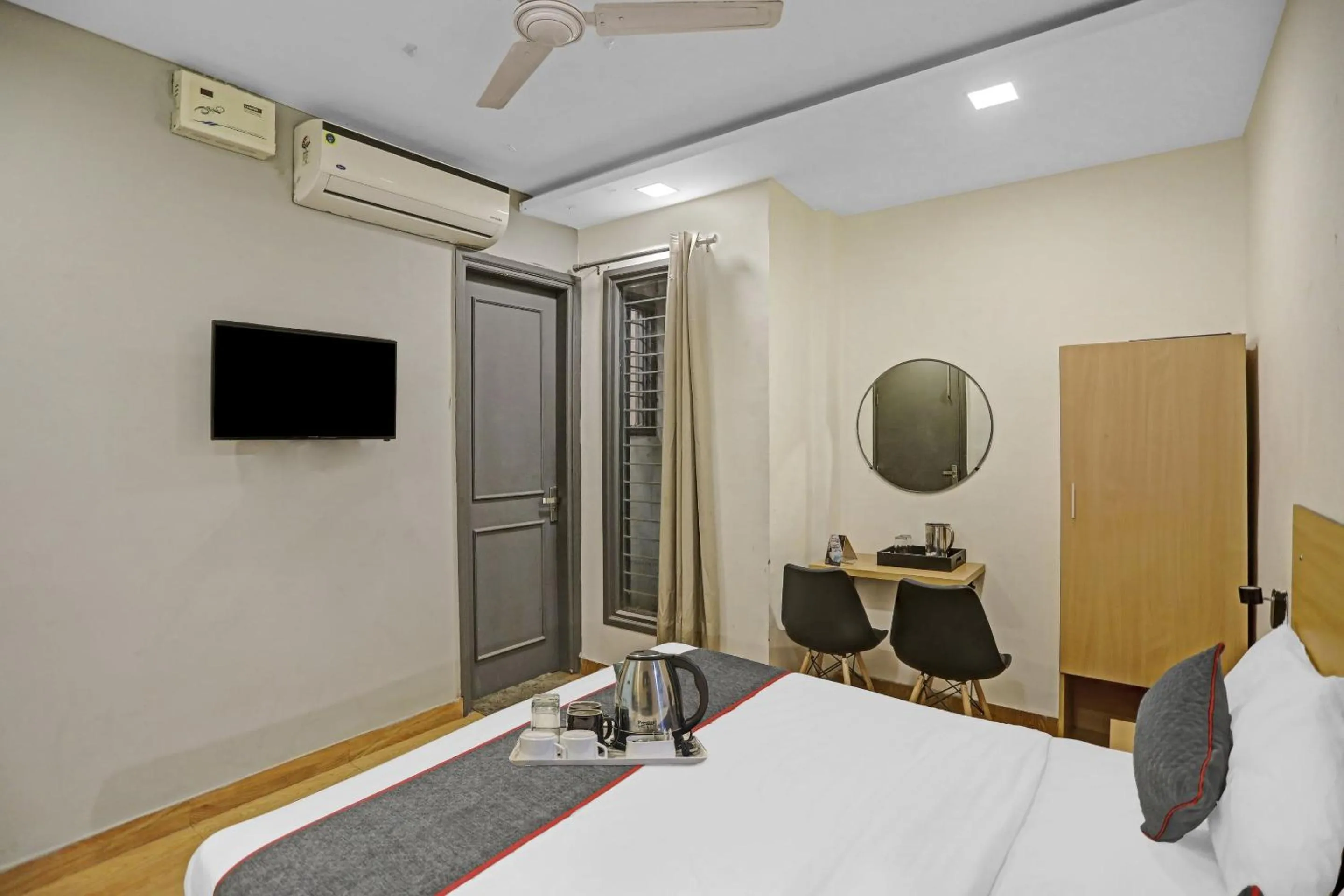 Bedroom, Bed in Super Townhouse Mannat Rohini 16