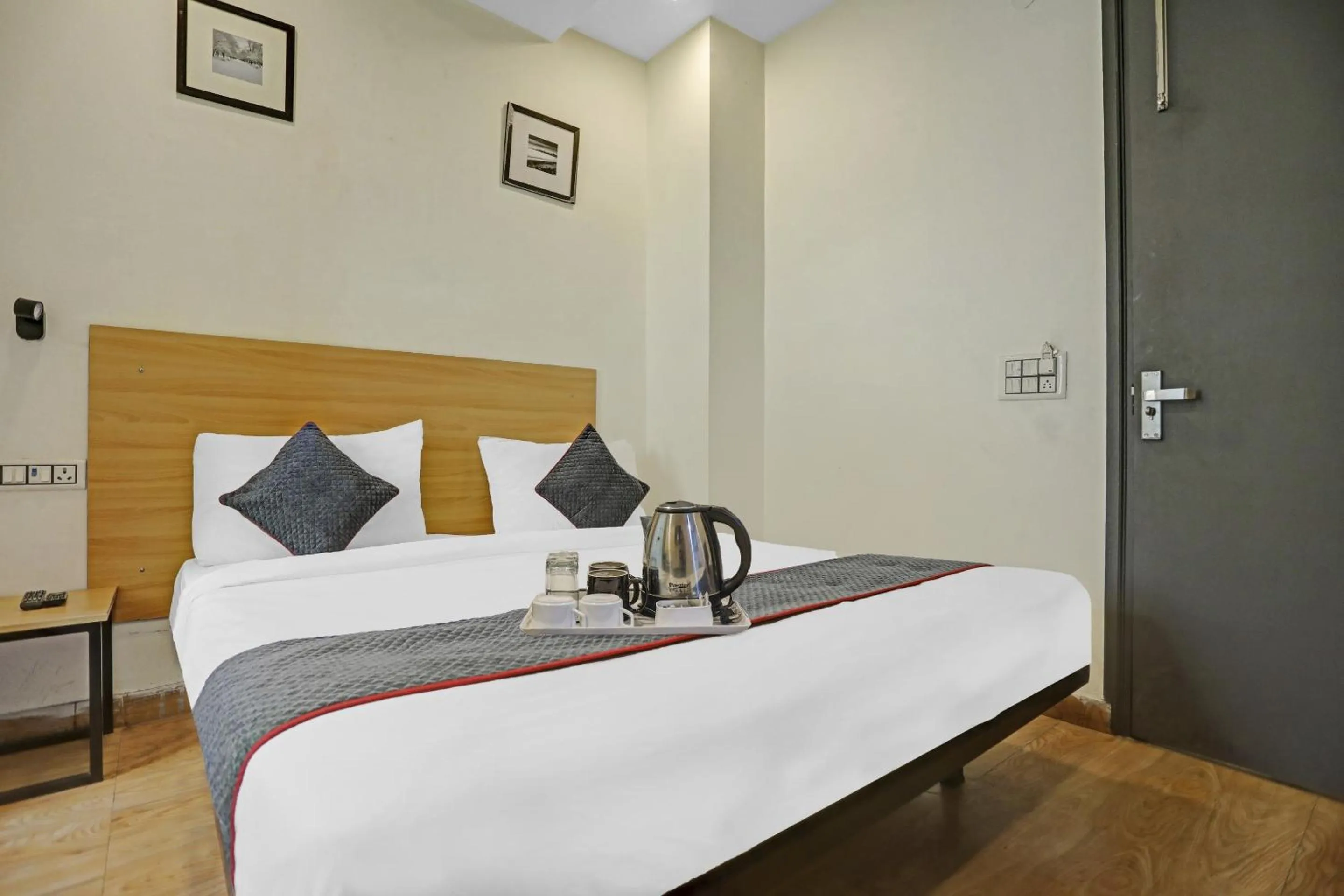 Bedroom, Bed in Super Townhouse Mannat Rohini 16