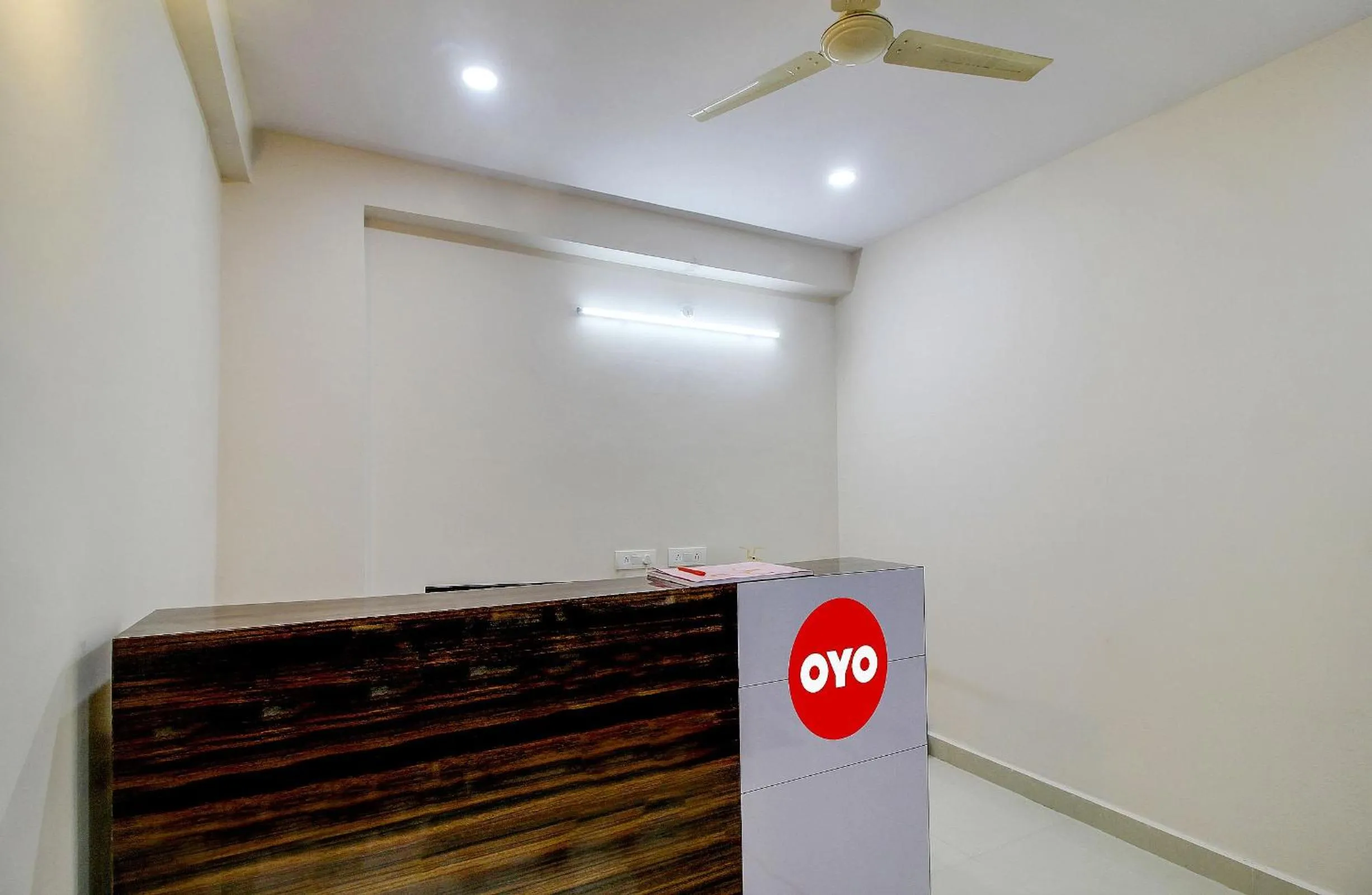 Lobby or reception in Hotel O Holiday