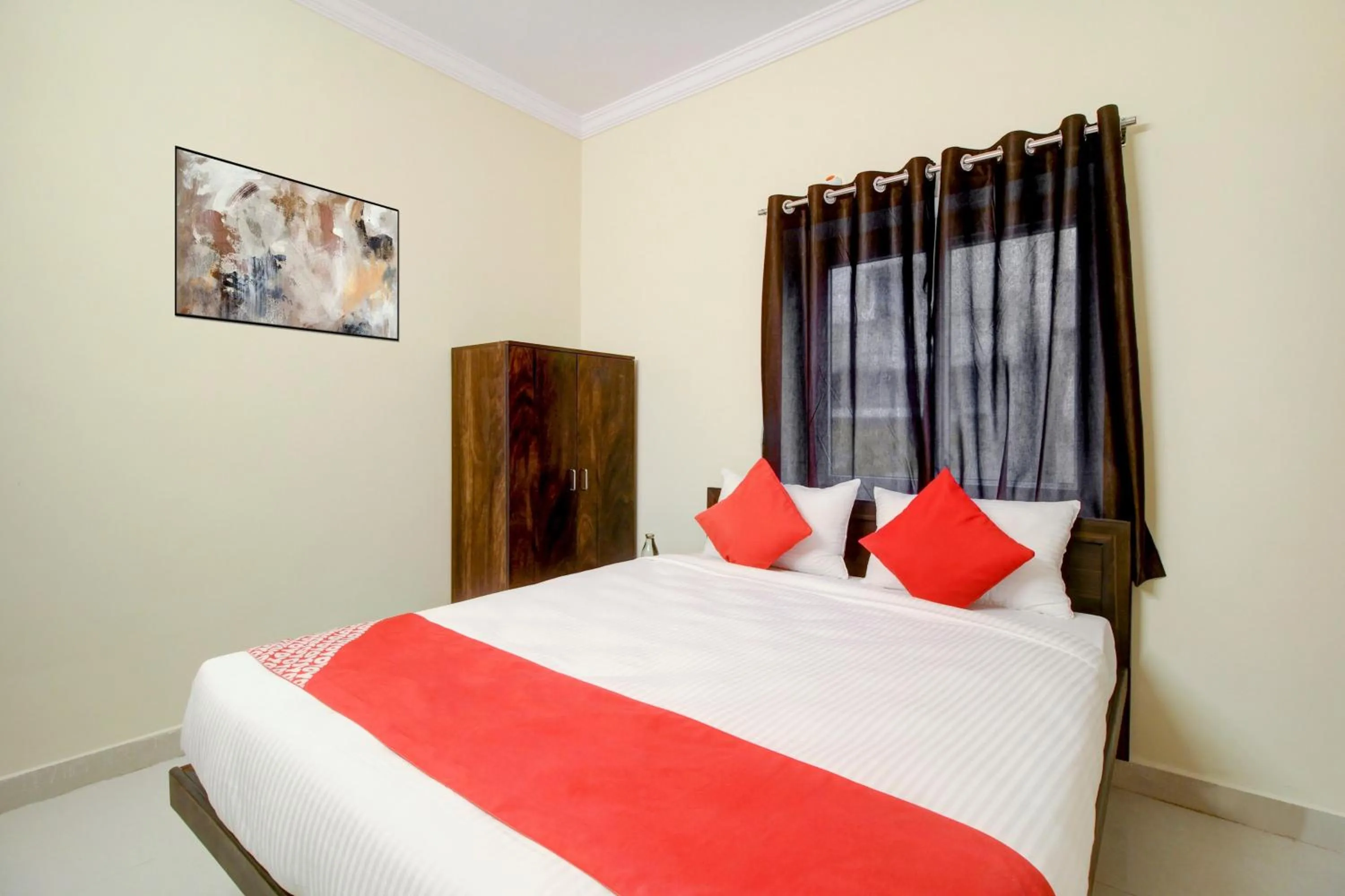 Bedroom in Hotel O Holiday