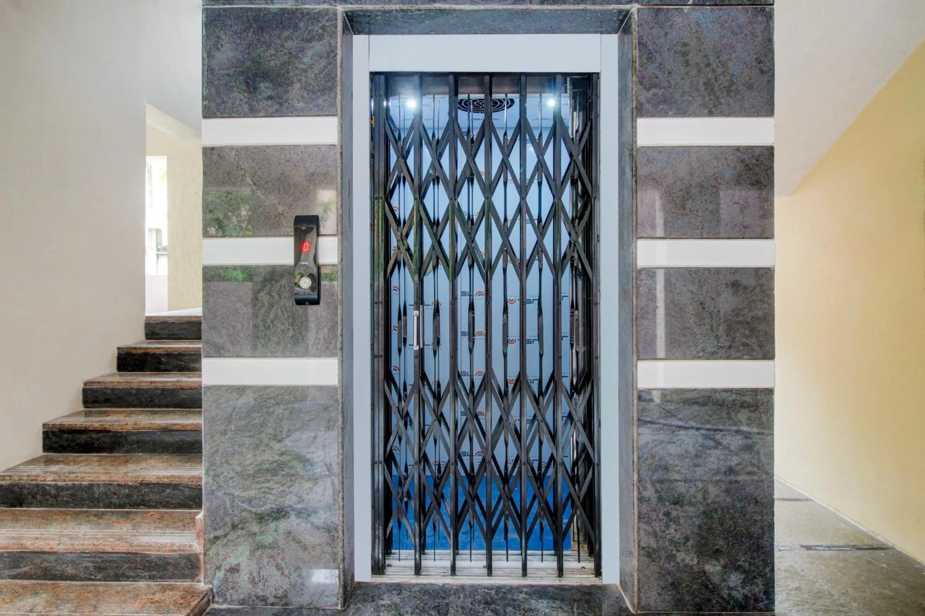 Lobby or reception in Hotel O Holiday