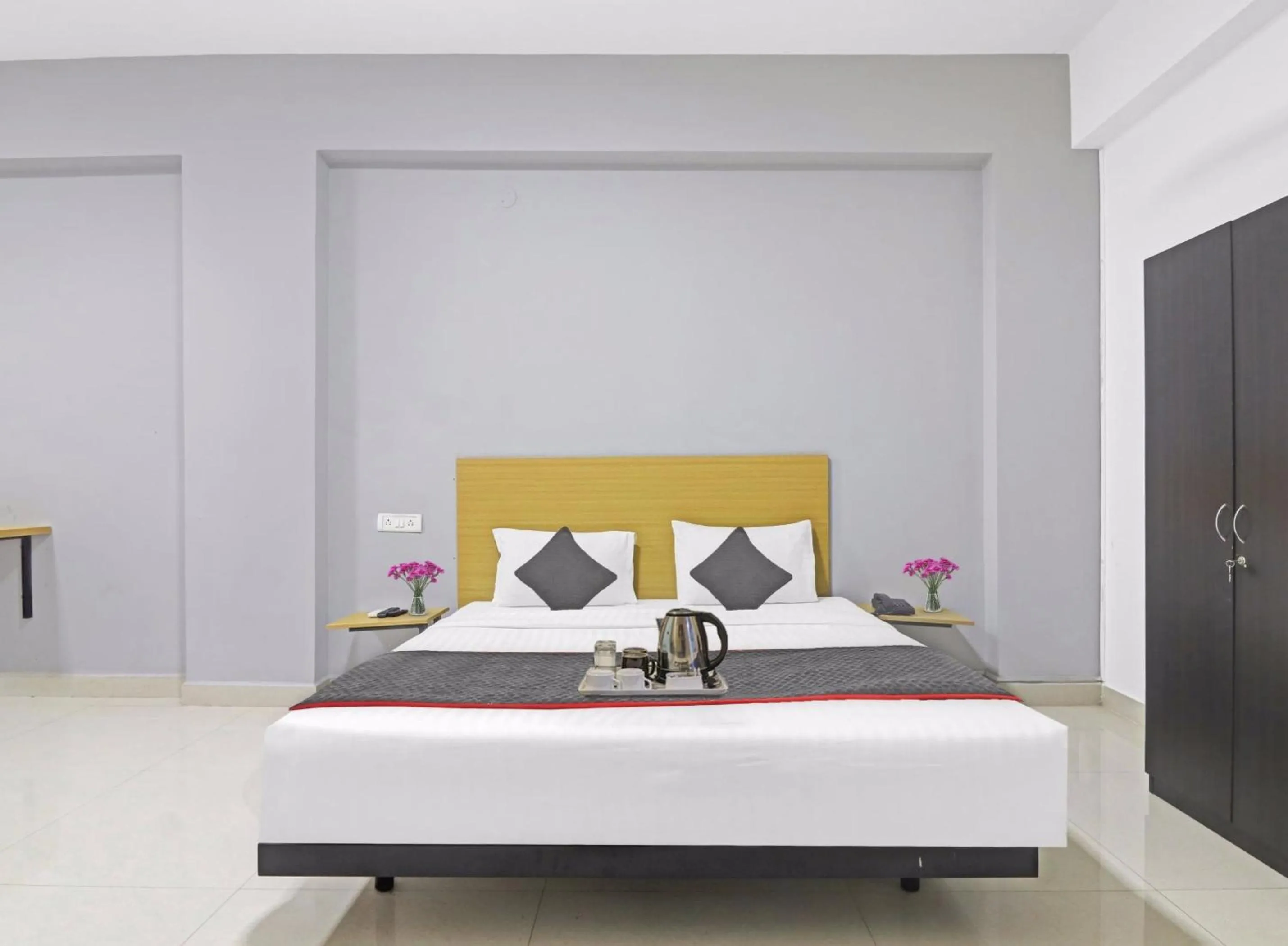 Bedroom, Bed in Townhouse De Alphabet