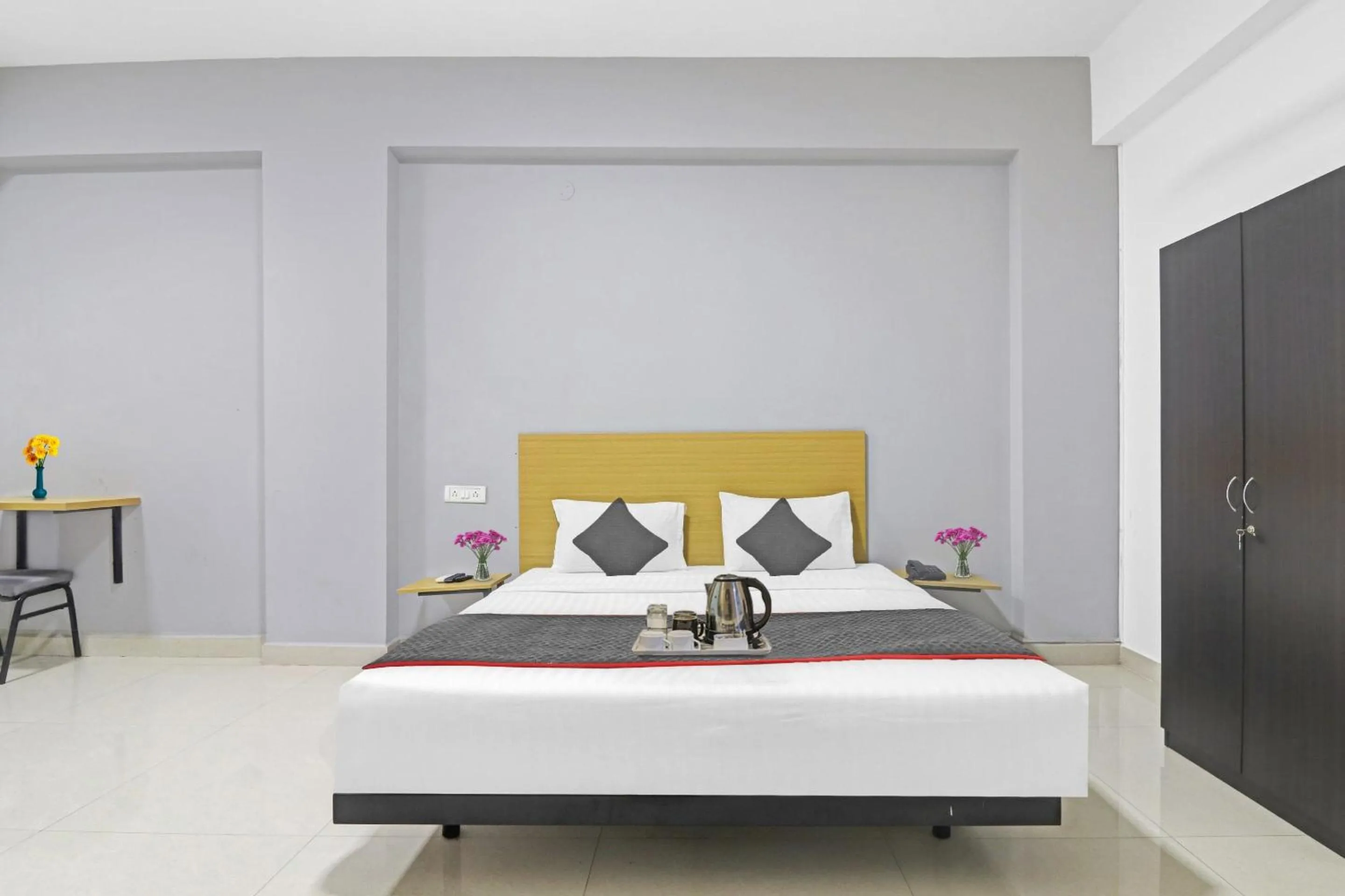 Bedroom, Bed in Townhouse De Alphabet