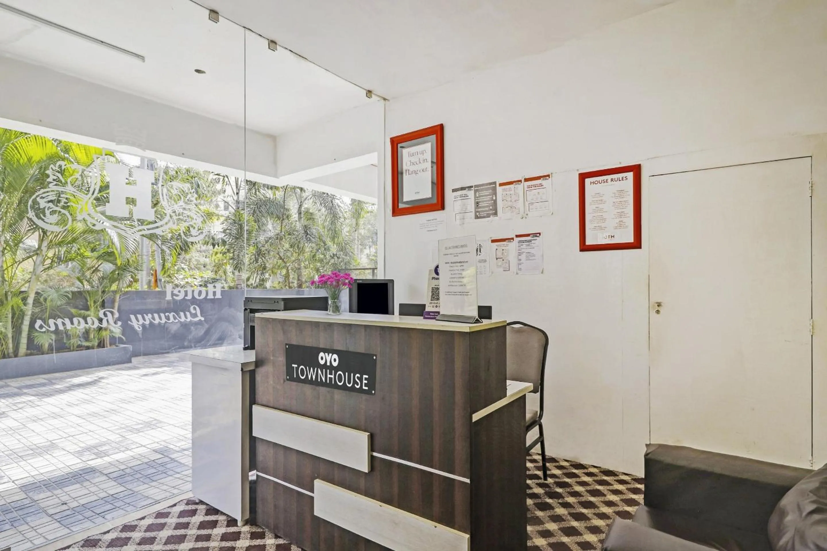 Lobby or reception in Townhouse De Alphabet