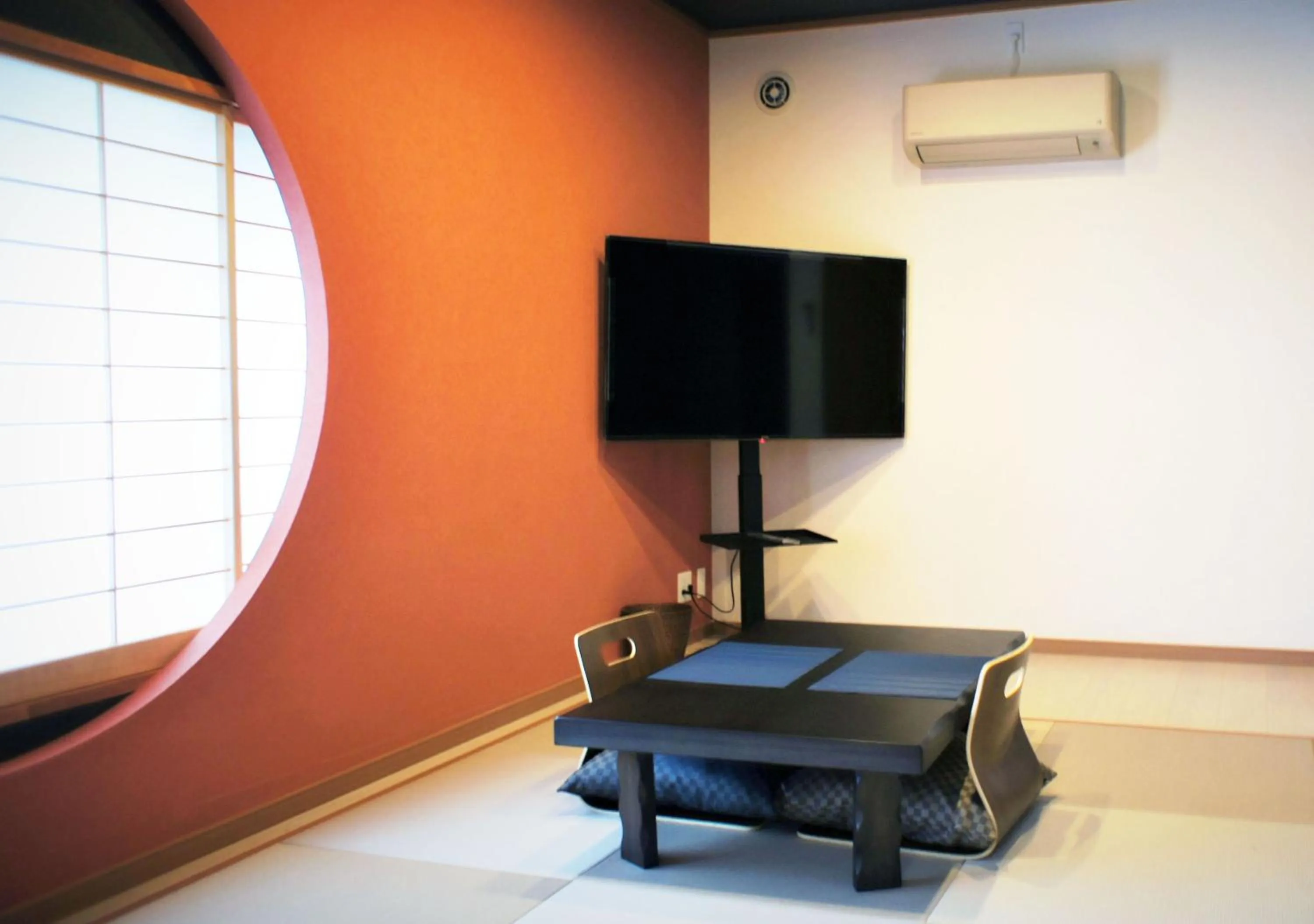 TV and multimedia in ATAMI SPRING TERRACE HOTEL