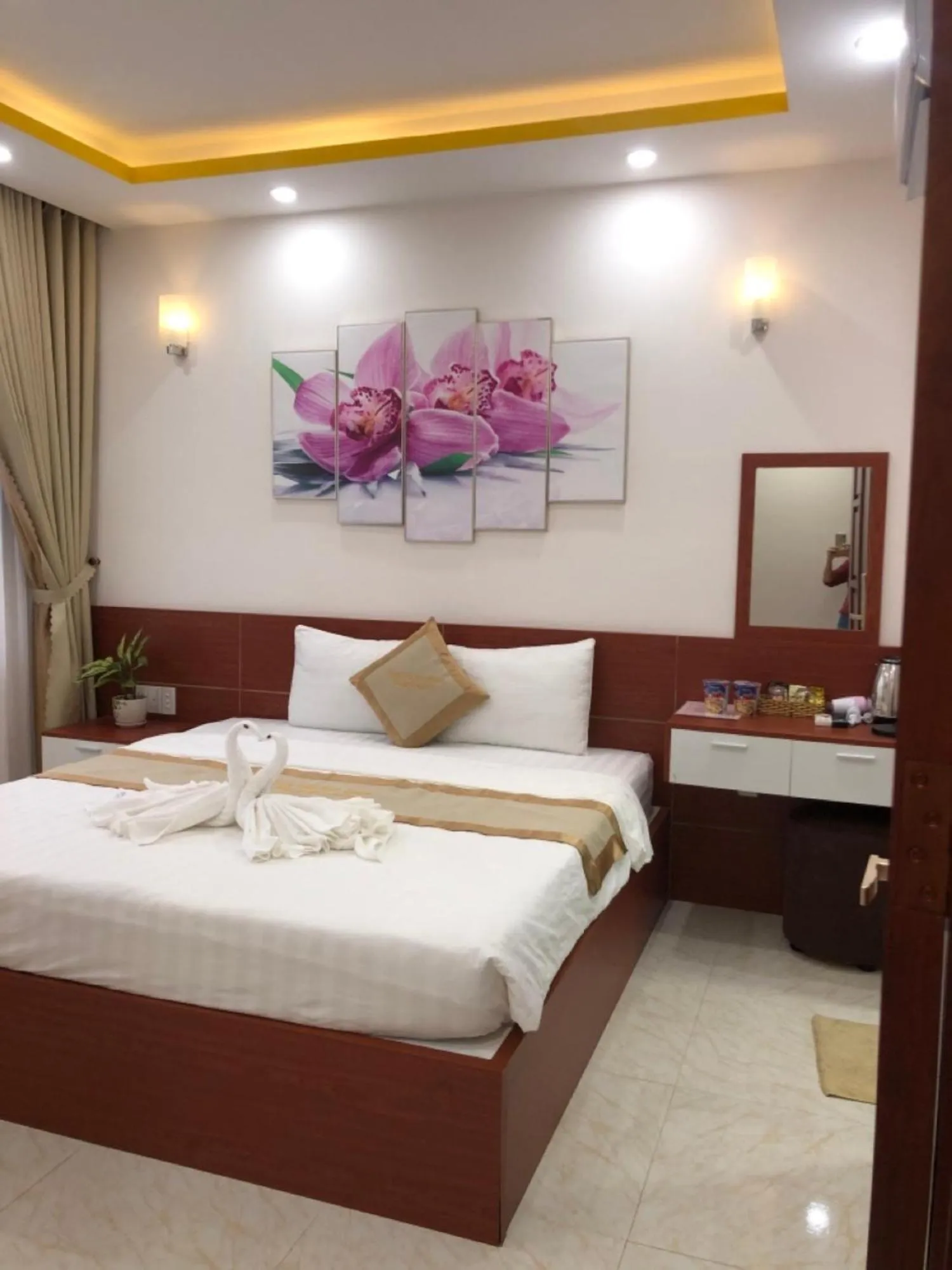 Bedroom, Bed in Phuc Con Son Hotel