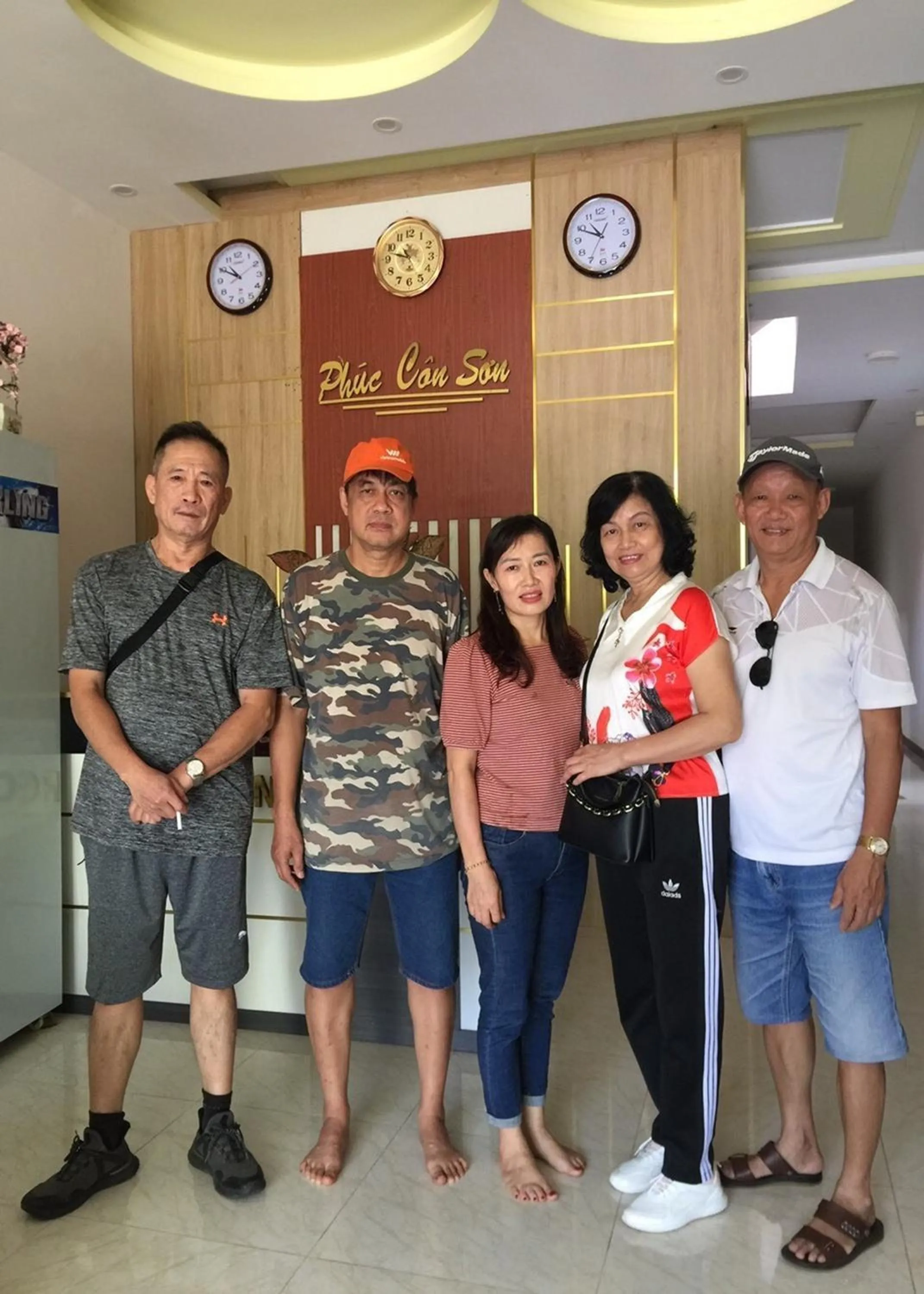 group of guests in Phuc Con Son Hotel
