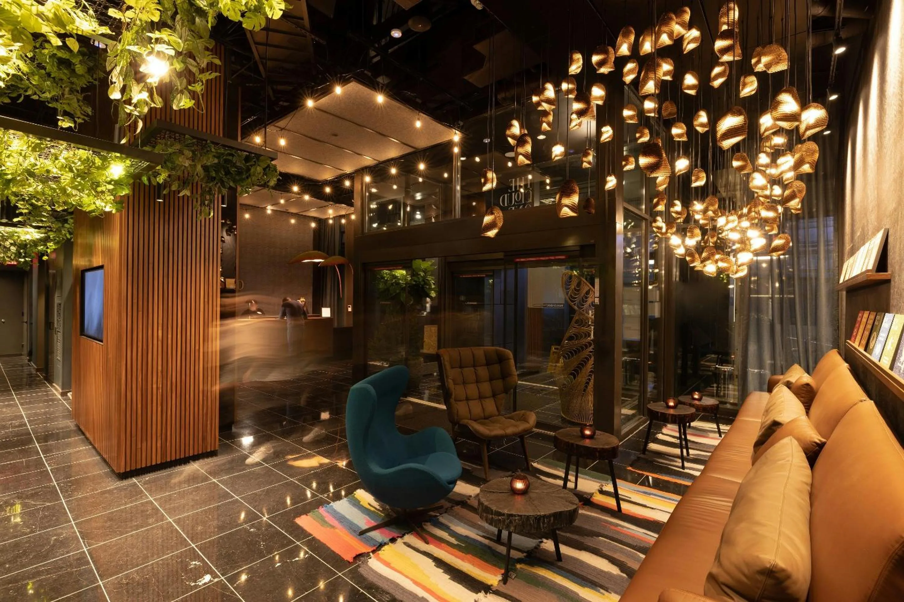 Lounge or bar in The Cloud One New York-Downtown, by the Motel One Group