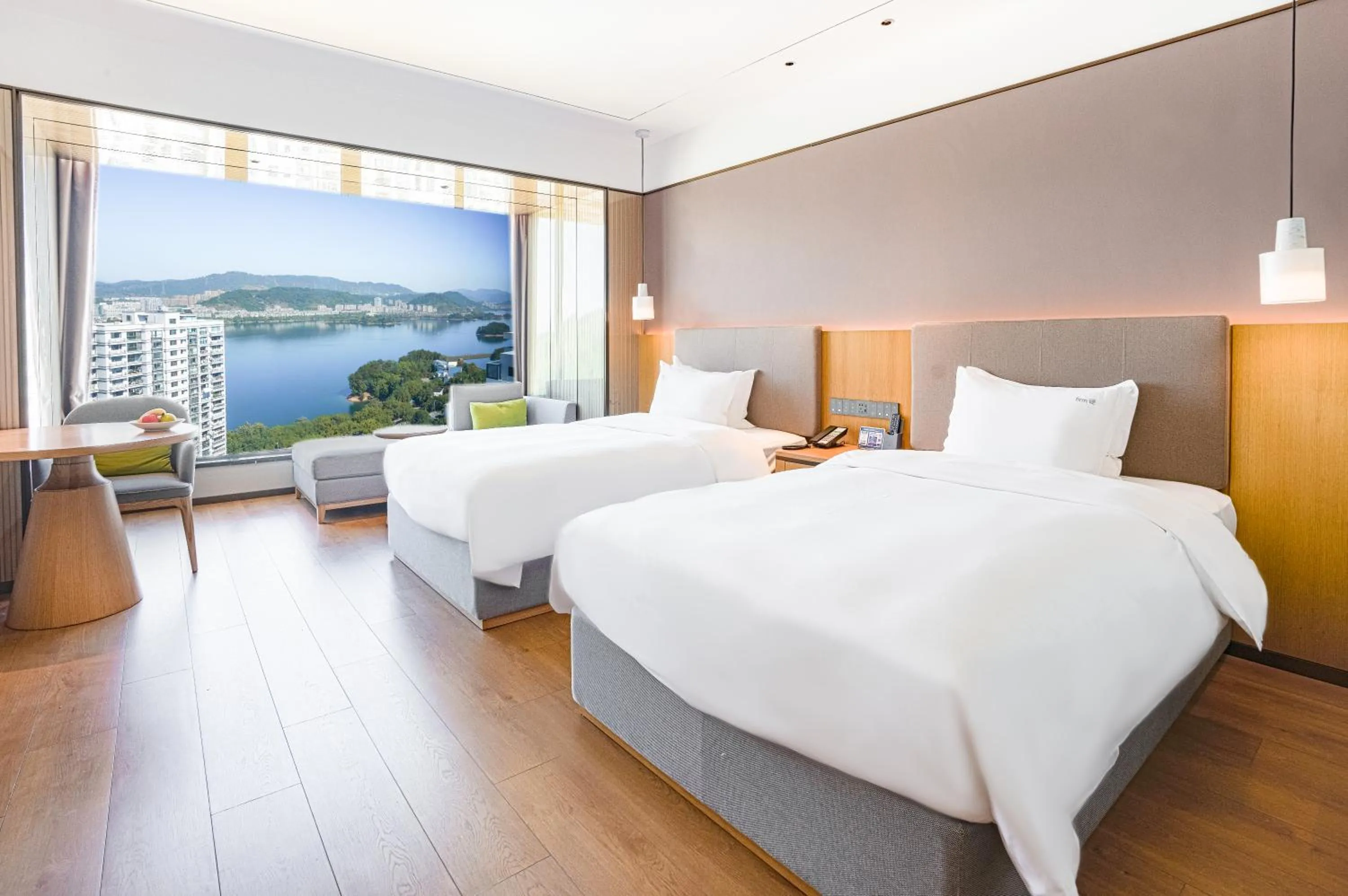 Holiday Inn One Thousand Island Lake by IHG