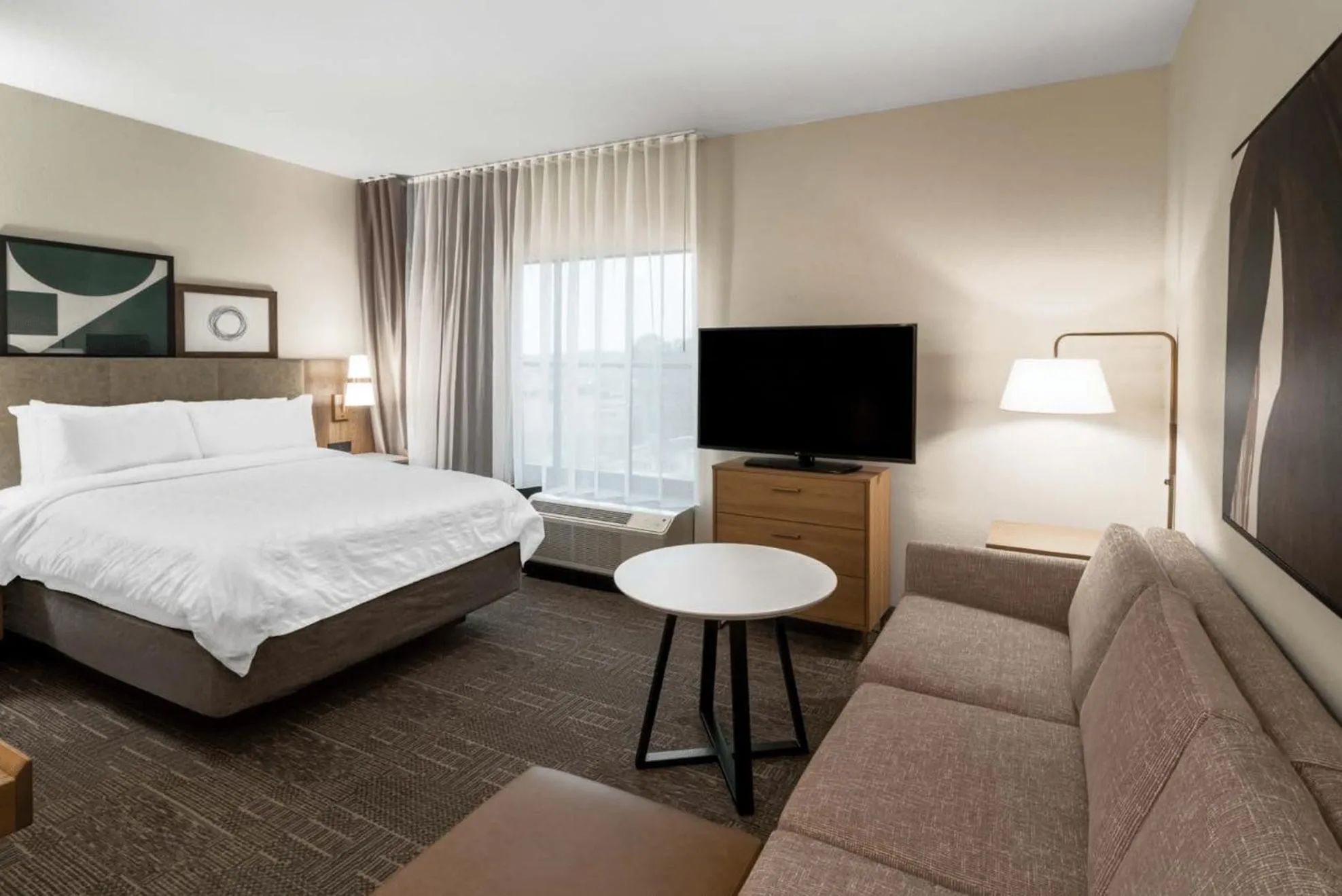 Bedroom, Bed in Staybridge Suites - Flowood - NW Jackson by IHG