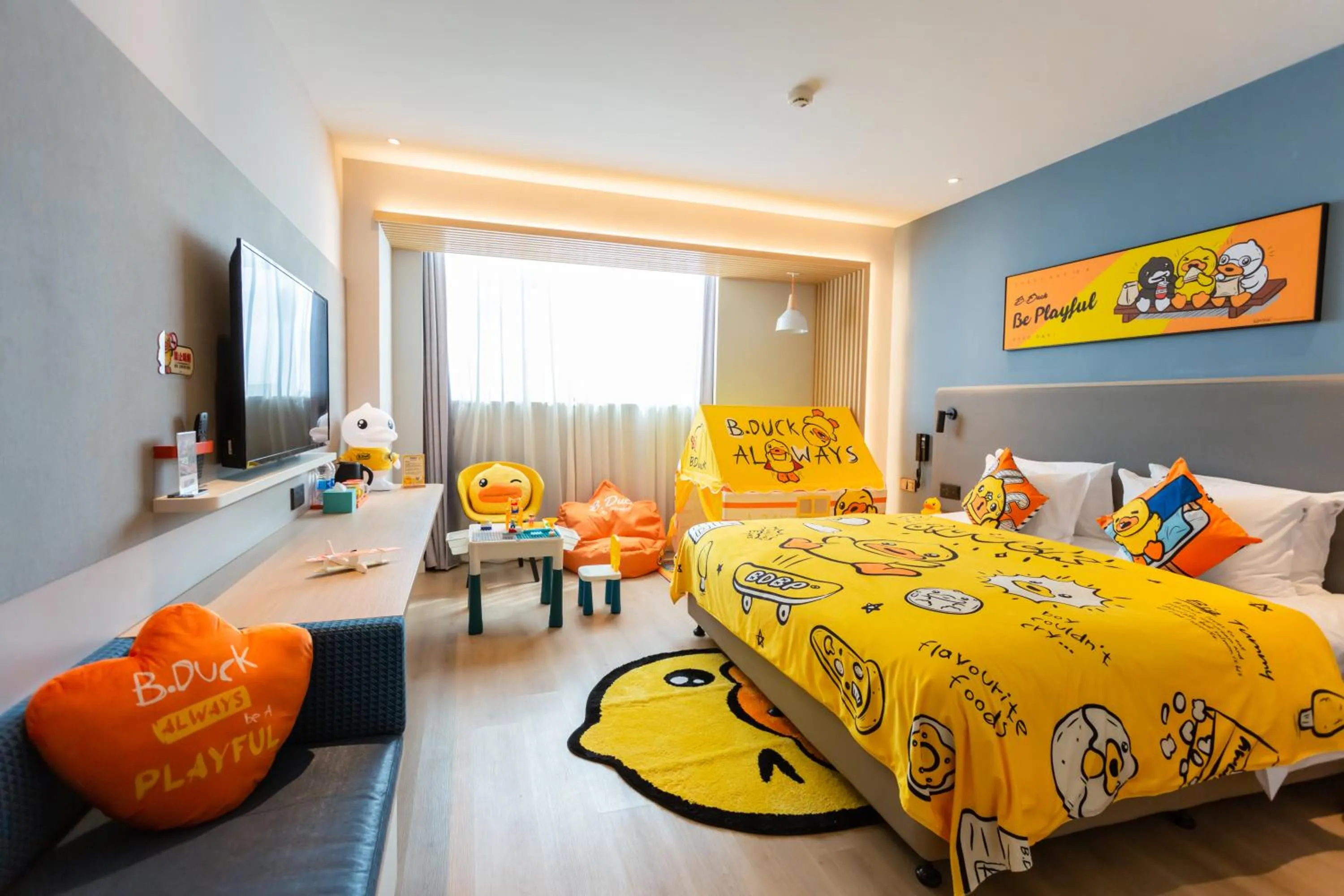 Bed in Holiday Inn Express Jinan Airport Zone by IHG