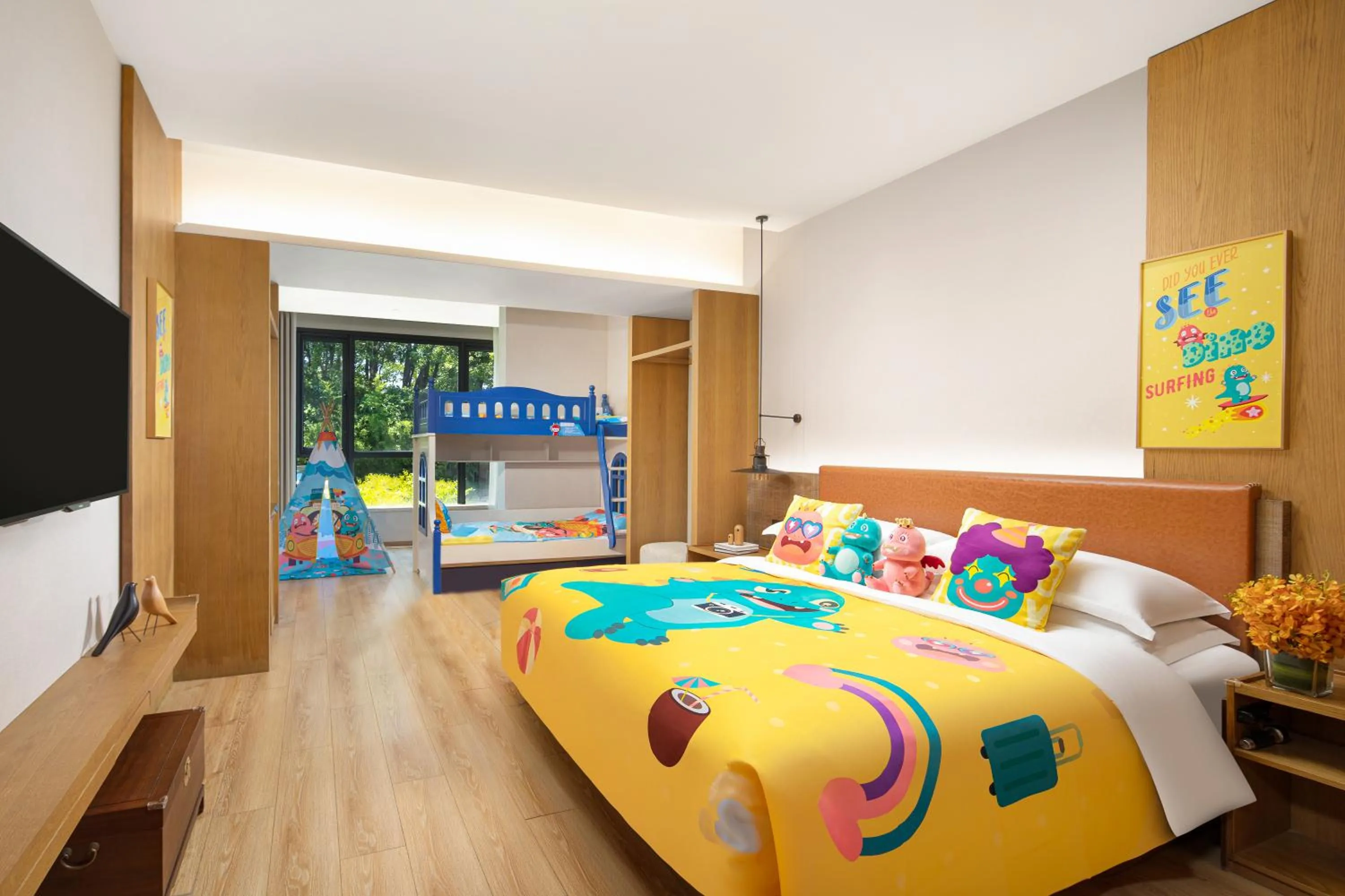 Photo of the whole room, Bed in voco Thousand Island Lake by IHG