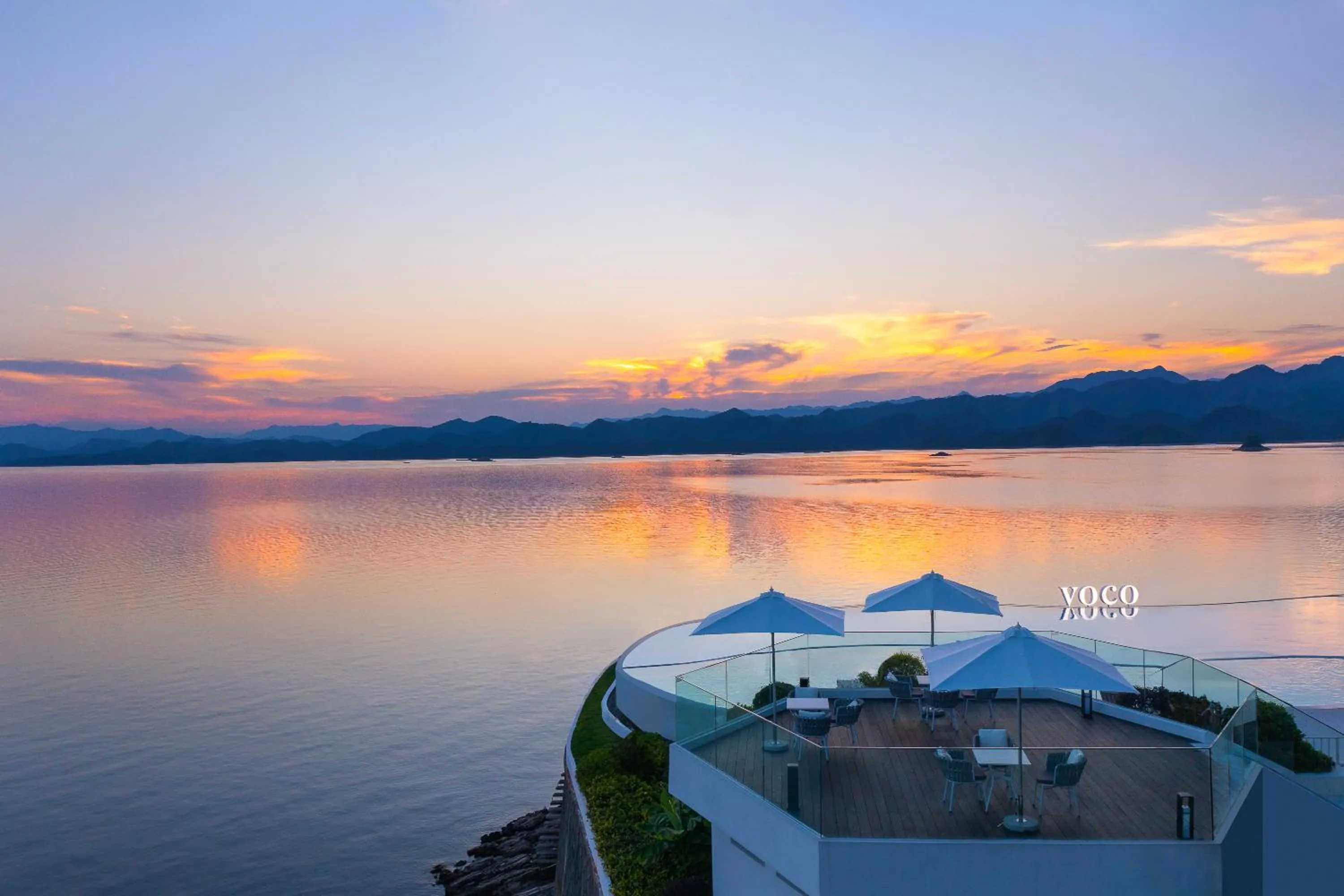 Balcony/Terrace in voco Thousand Island Lake by IHG