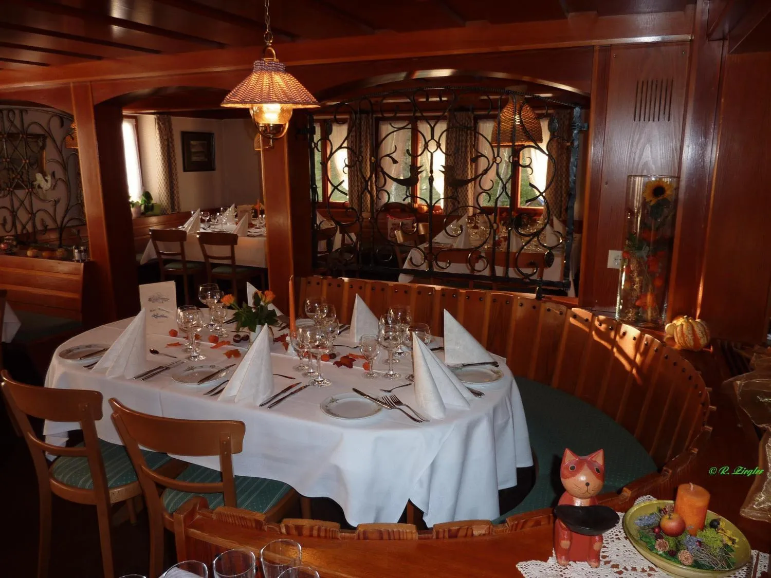 Restaurant/places to eat in Hotel Lawine