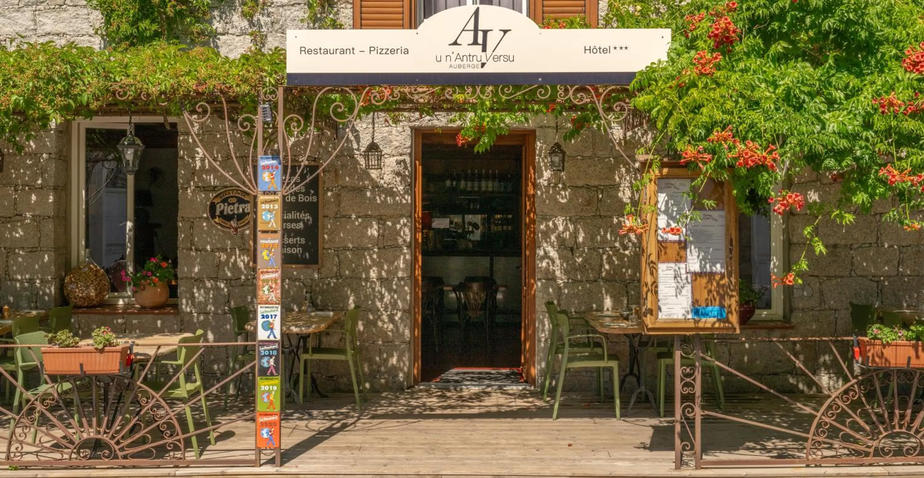 Auberge U n'Antru Versu