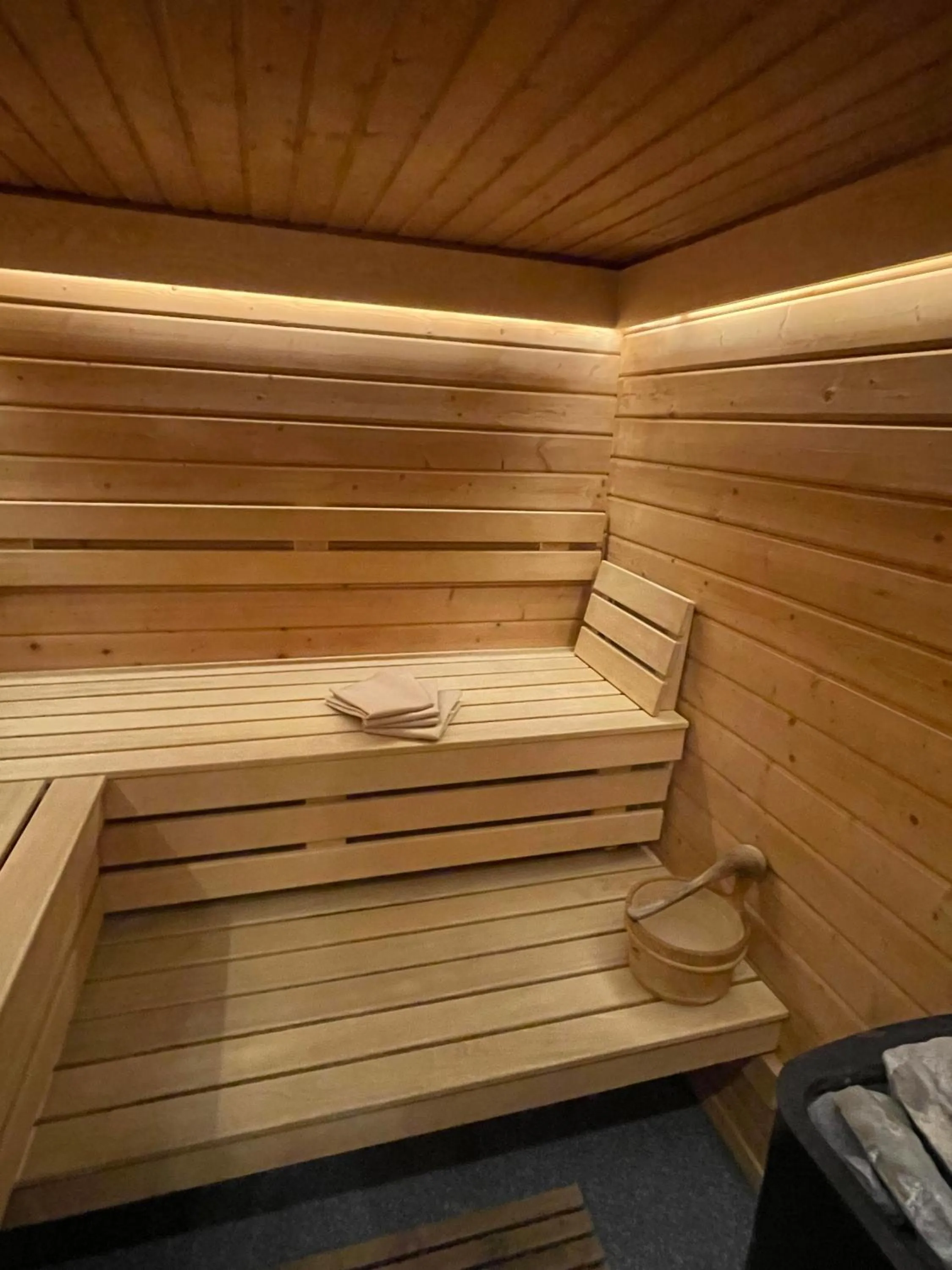 Spa and wellness centre/facilities in La Demeure des 2 Trésors