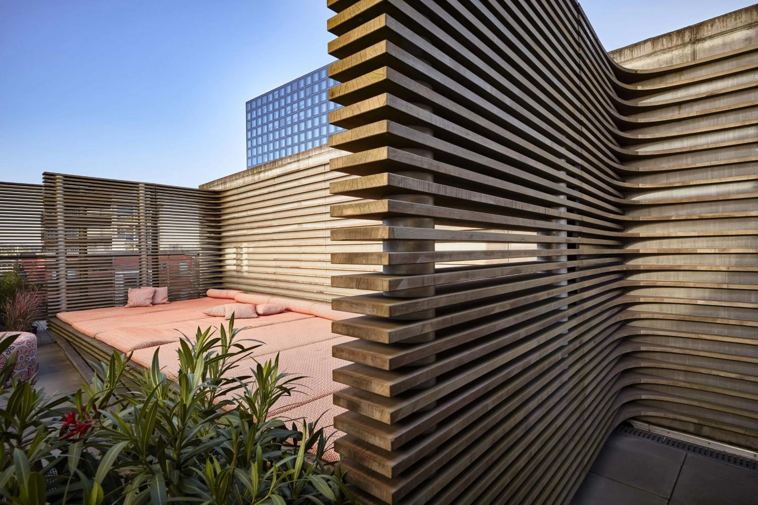 Spa and wellness centre/facilities in Roomers Frankfurt Central, Autograph Collection