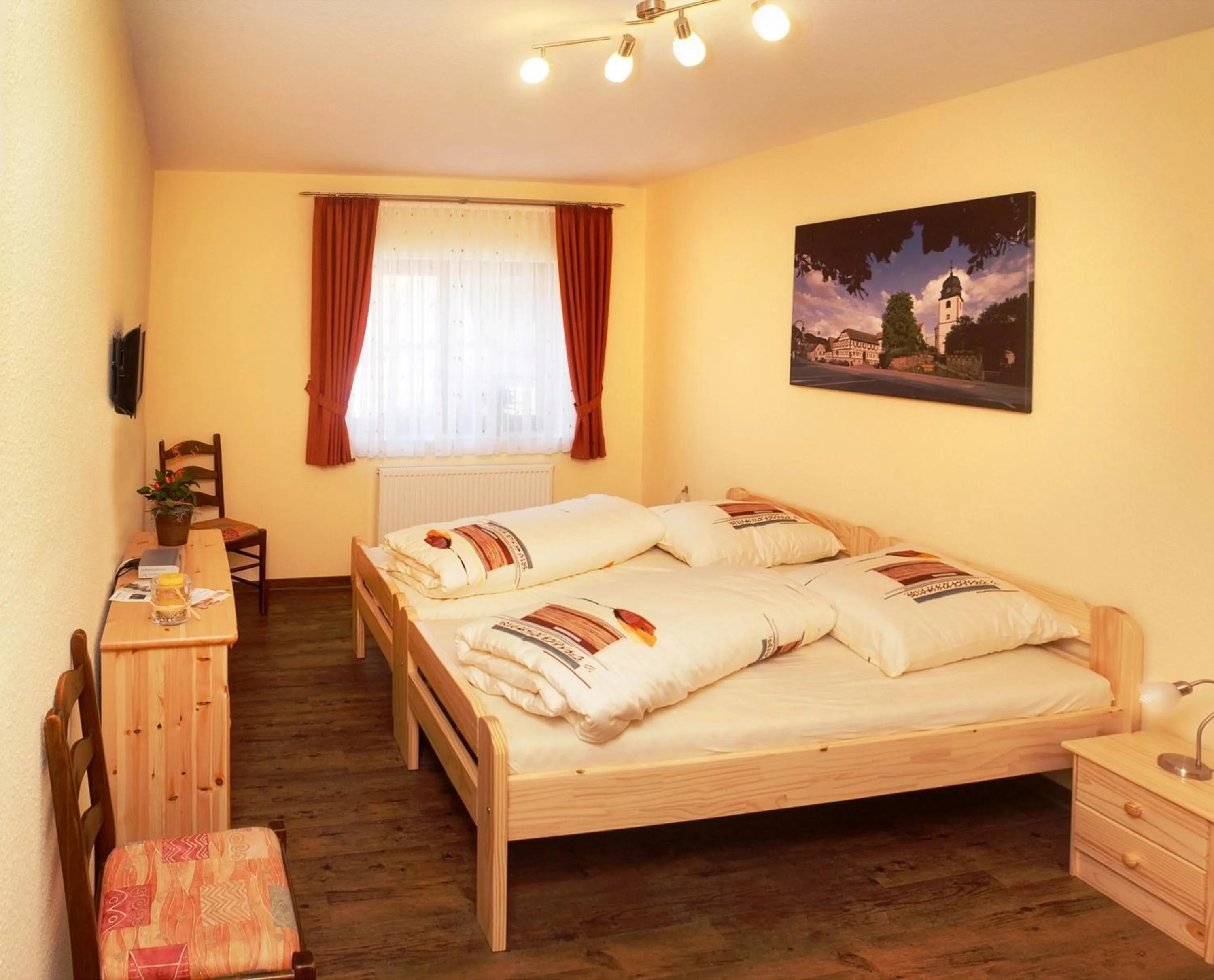 Photo of the whole room, Bed in Gaestehaeuser Am Nibelungensteig