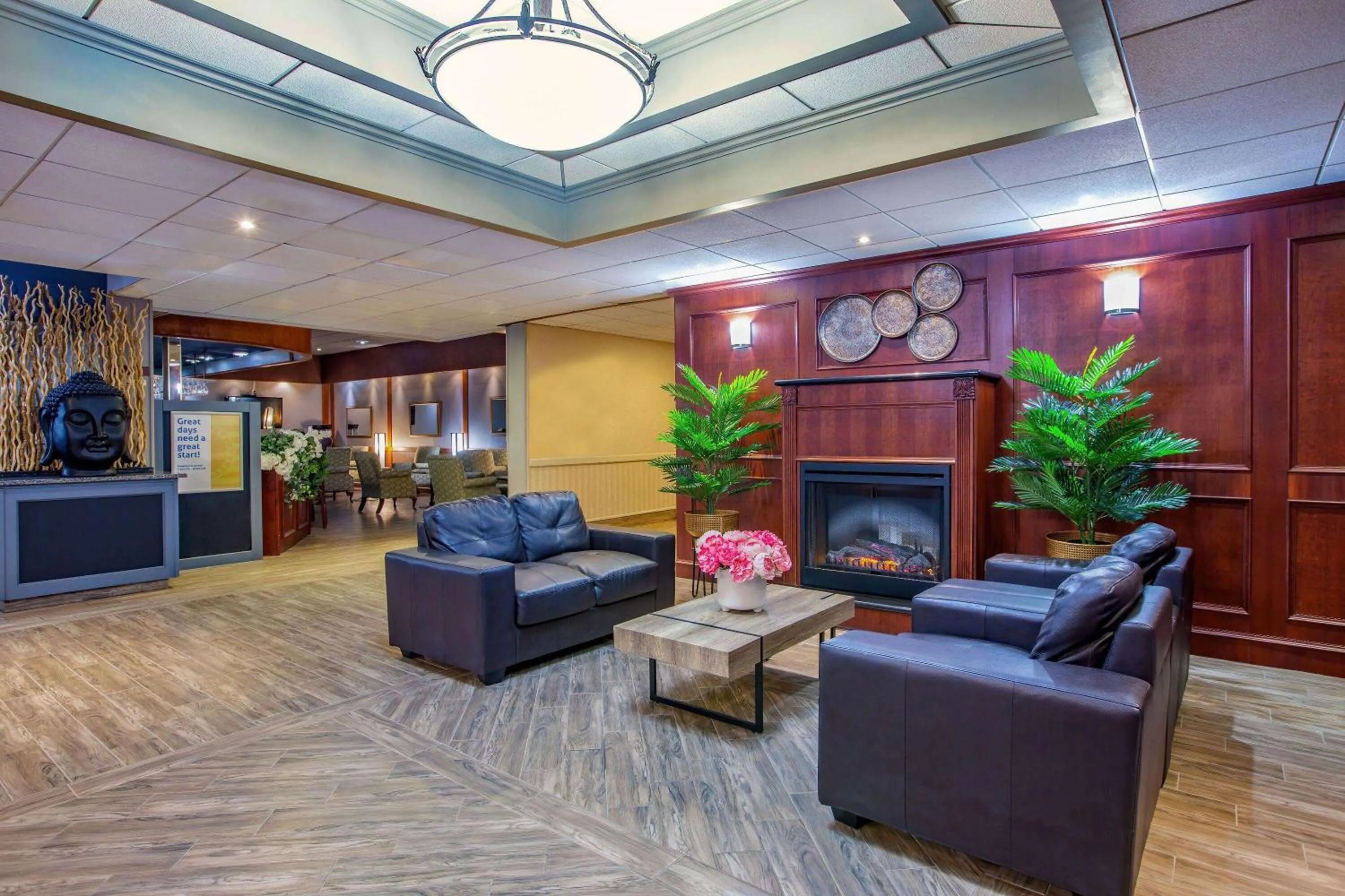 Lobby or reception in Days Inn by Wyndham Sudbury & Conference Centre