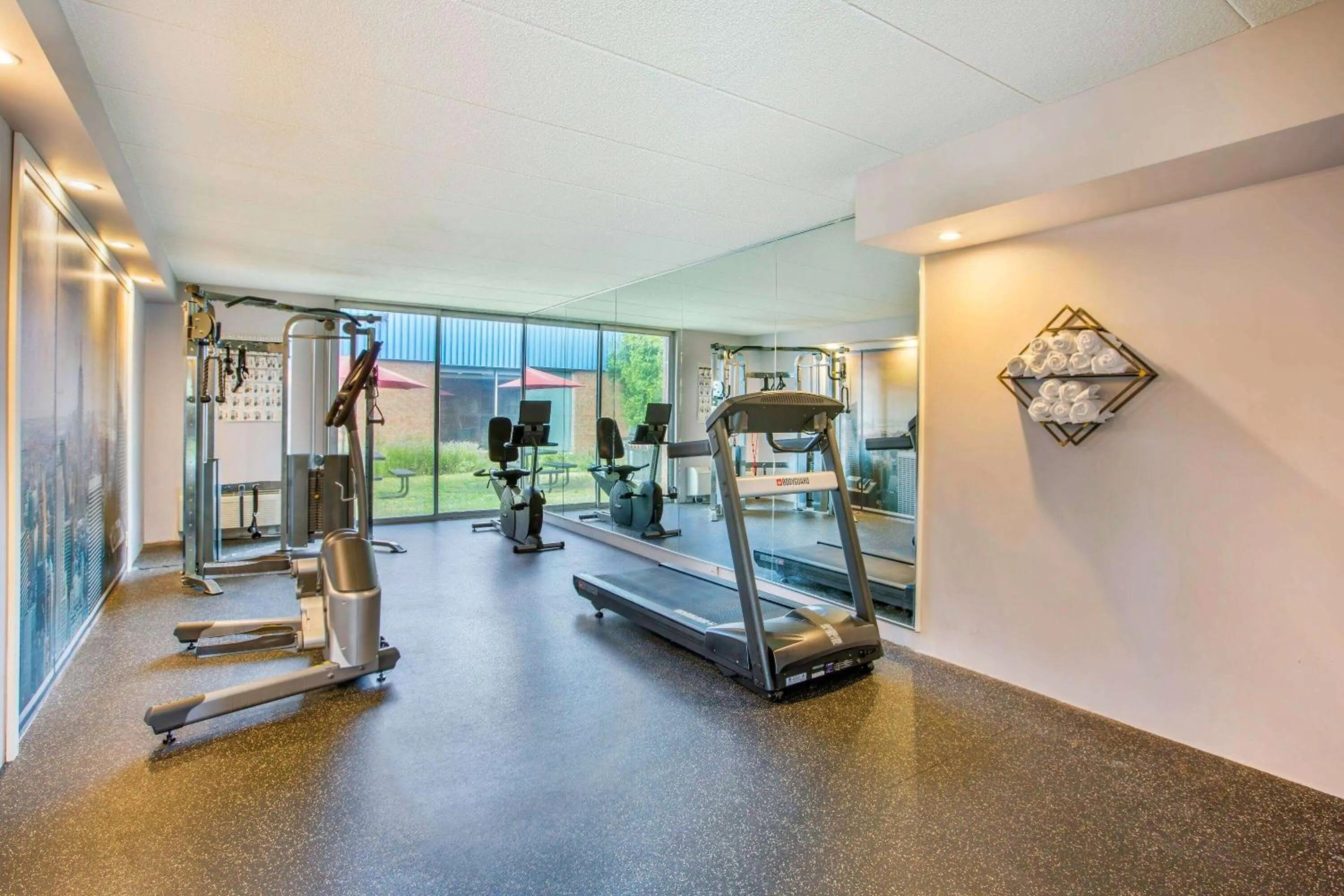 Fitness centre/facilities in Days Inn by Wyndham Sudbury & Conference Centre