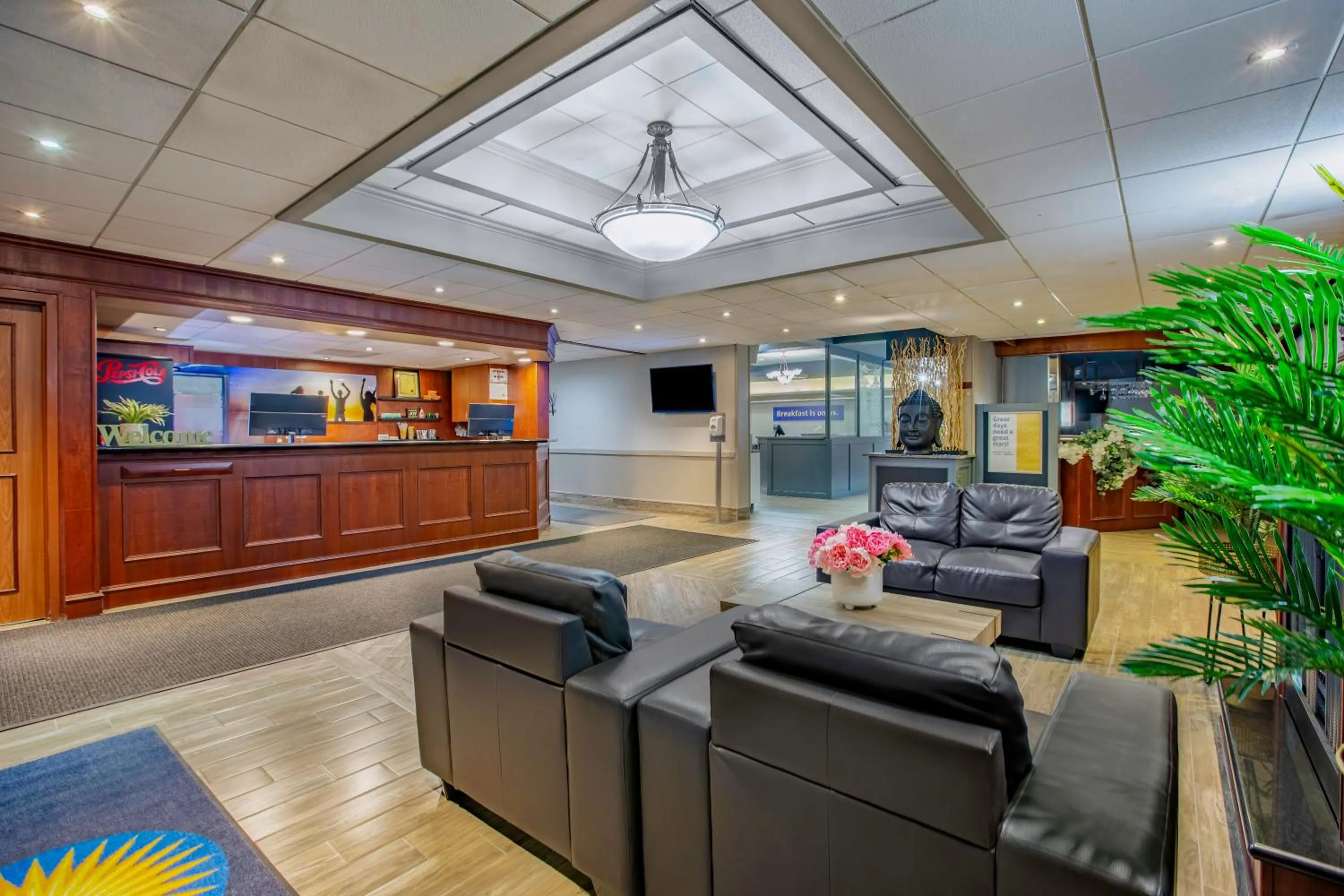 Lobby or reception in Days Inn by Wyndham Sudbury & Conference Centre