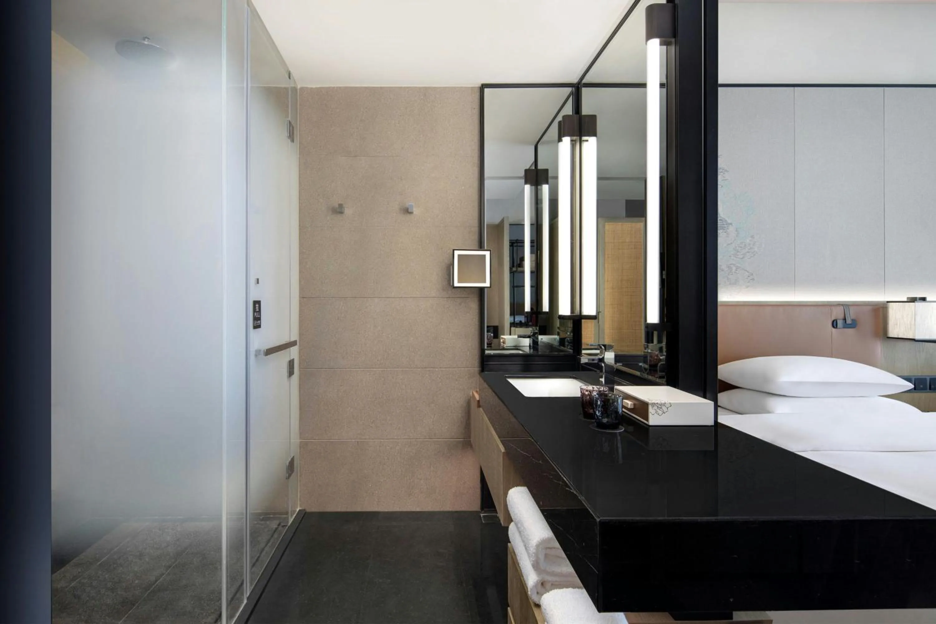 Bathroom, Bed in Courtyard by Marriott Luoyang