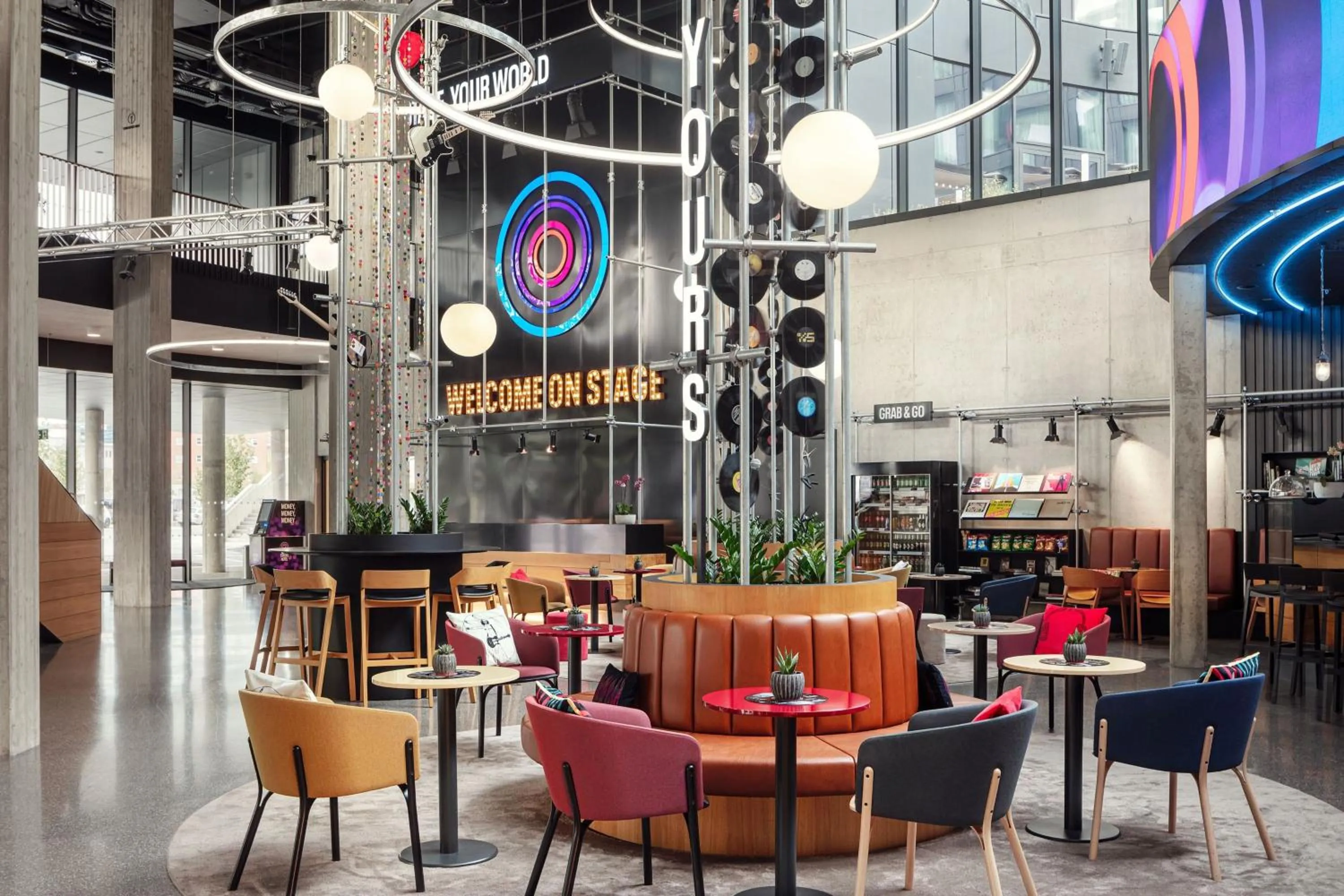 Lobby or reception in STAGES HOTEL Prague, a Tribute Portfolio Hotel