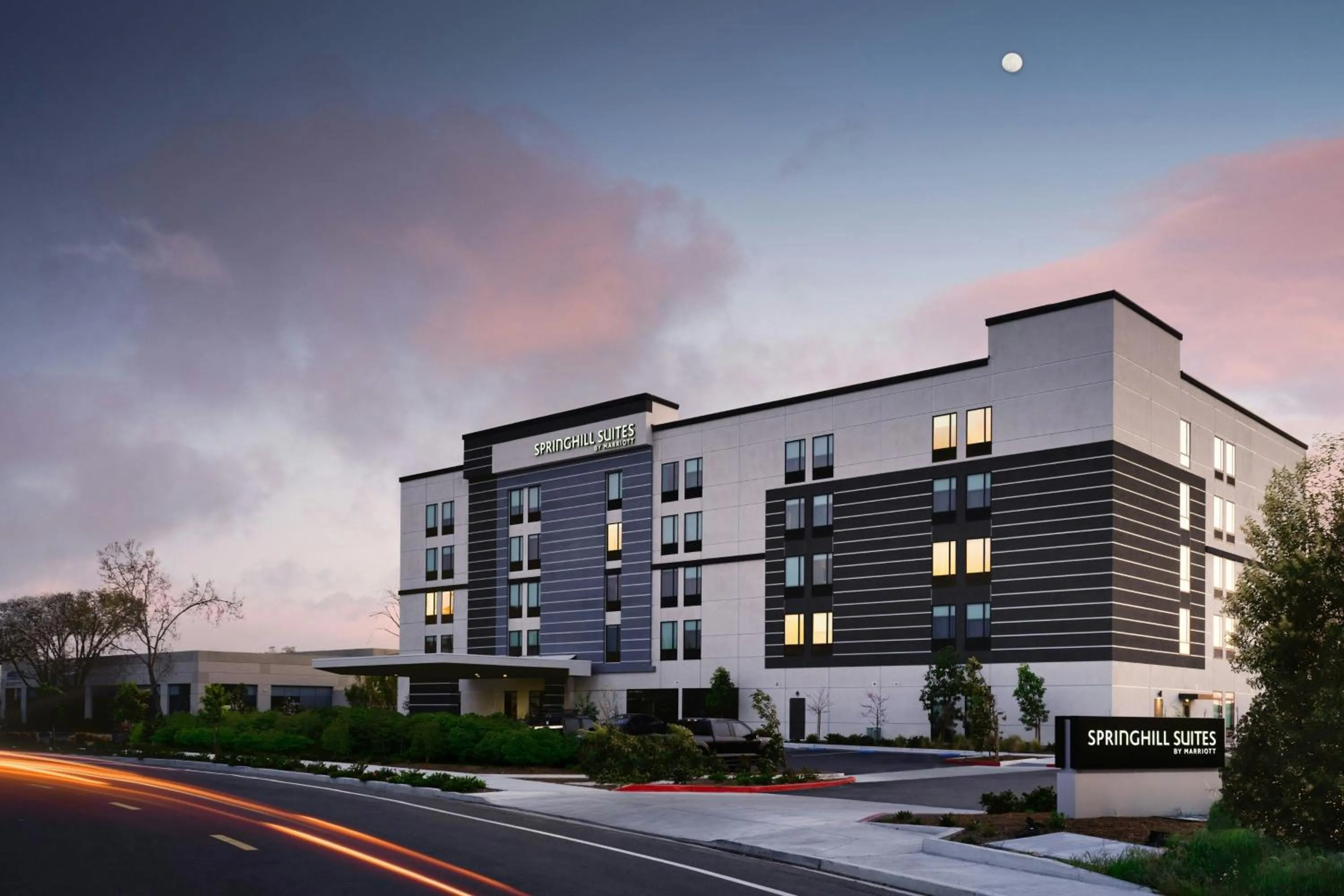 Property building in SpringHill Suites by Marriott Milpitas Silicon Valley